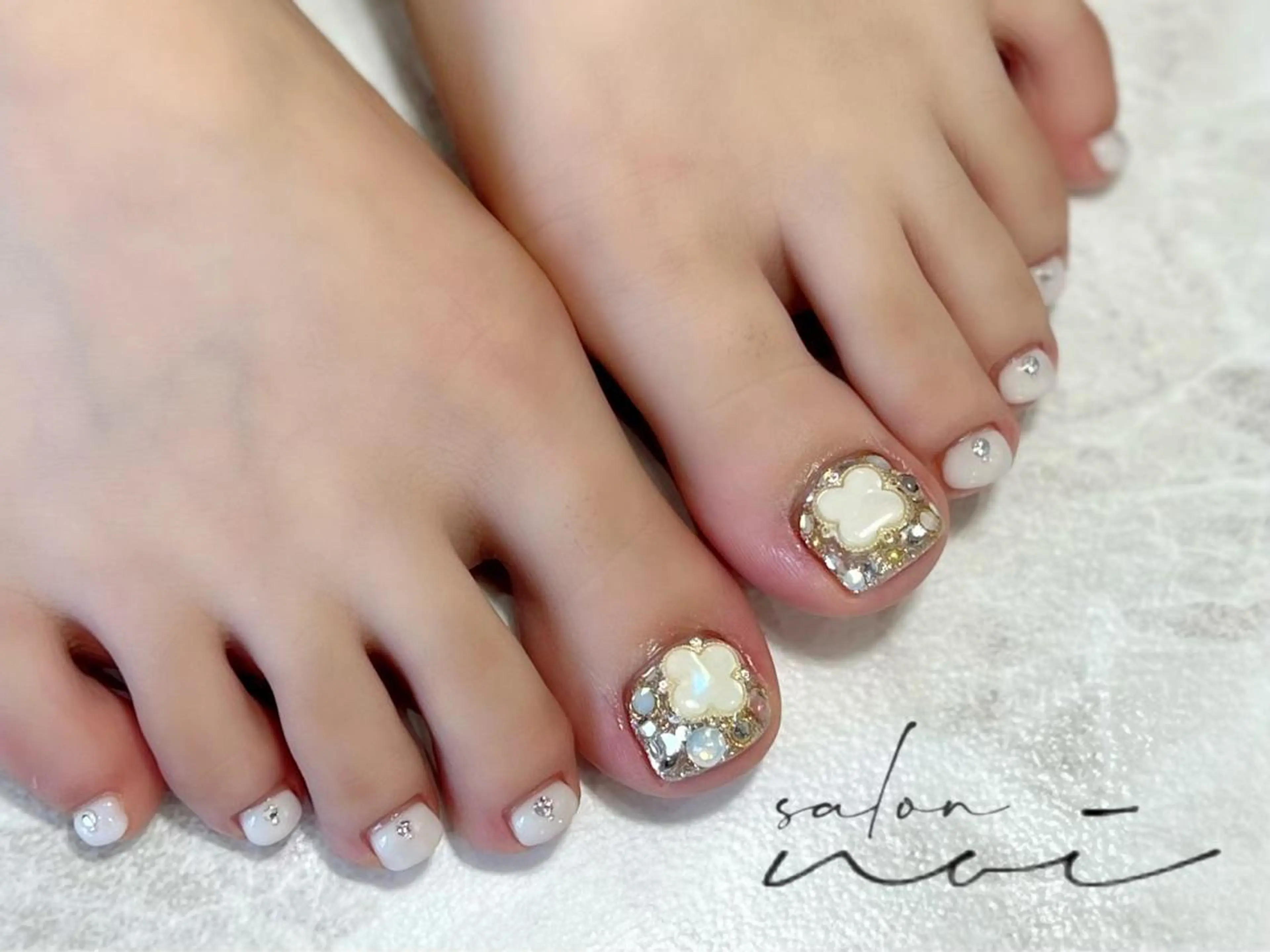 ネイル フットネイル フットネイル salon noi所属・salon noiのネイルデザイン
