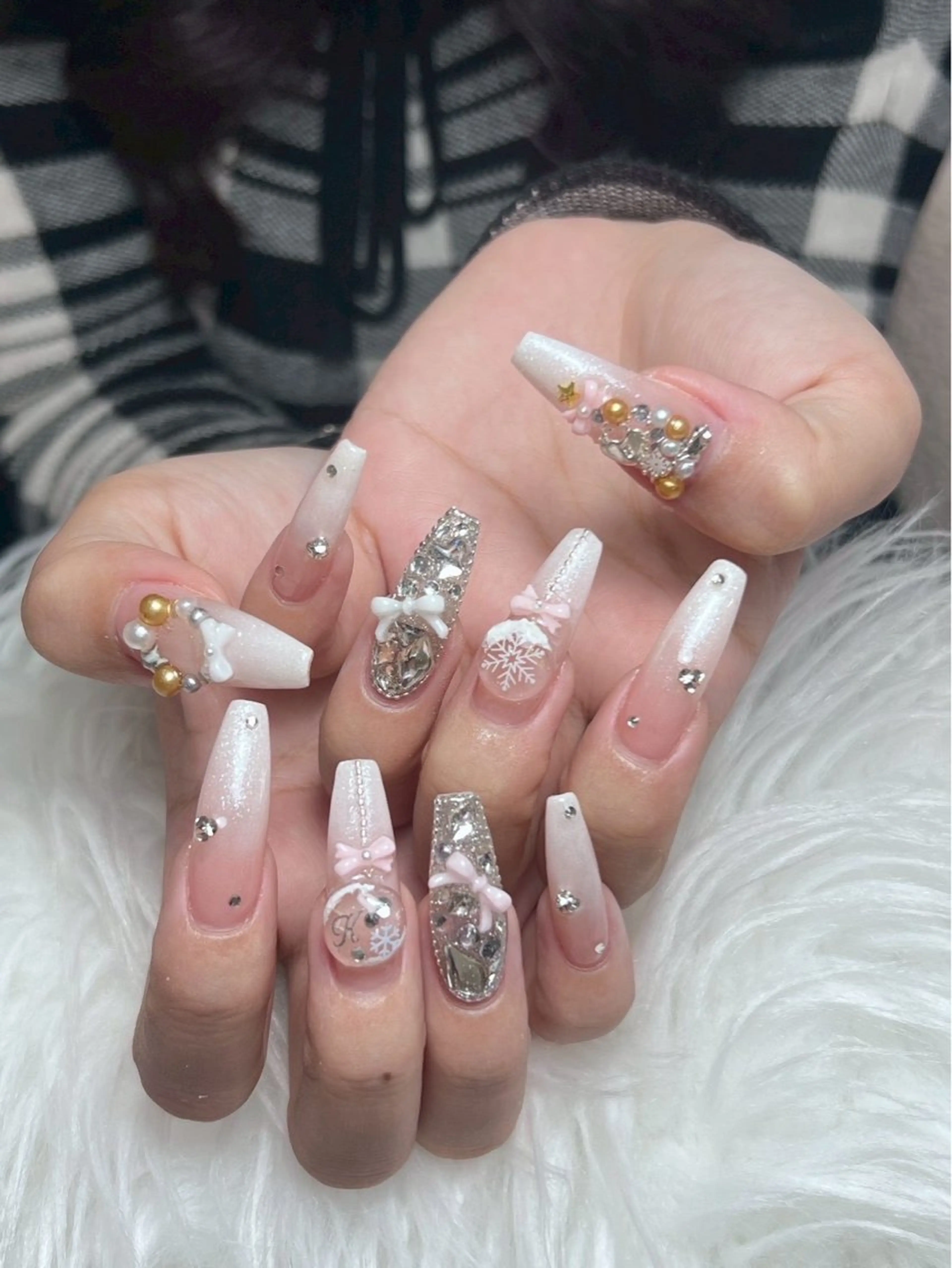 ネイル アートネイル オーロラネイル チークネイル 長さ出し フットネイル ハンドネイル フットネイル ハンドケア Noiranail_ studio川越西口のネイルデザイン