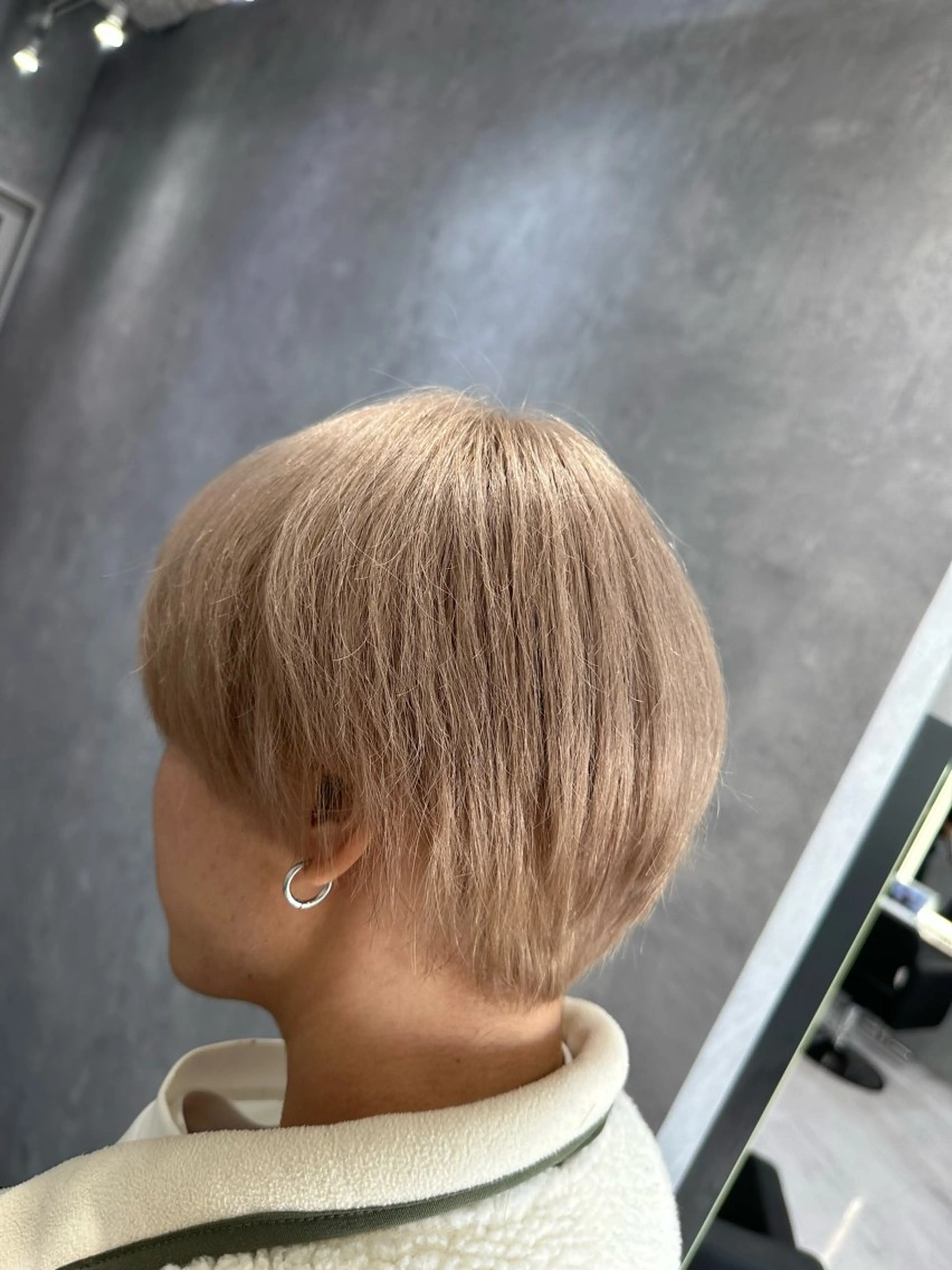 メンズカット+2ケアブリーチ+フルカラー+マスクトリートメントの写真