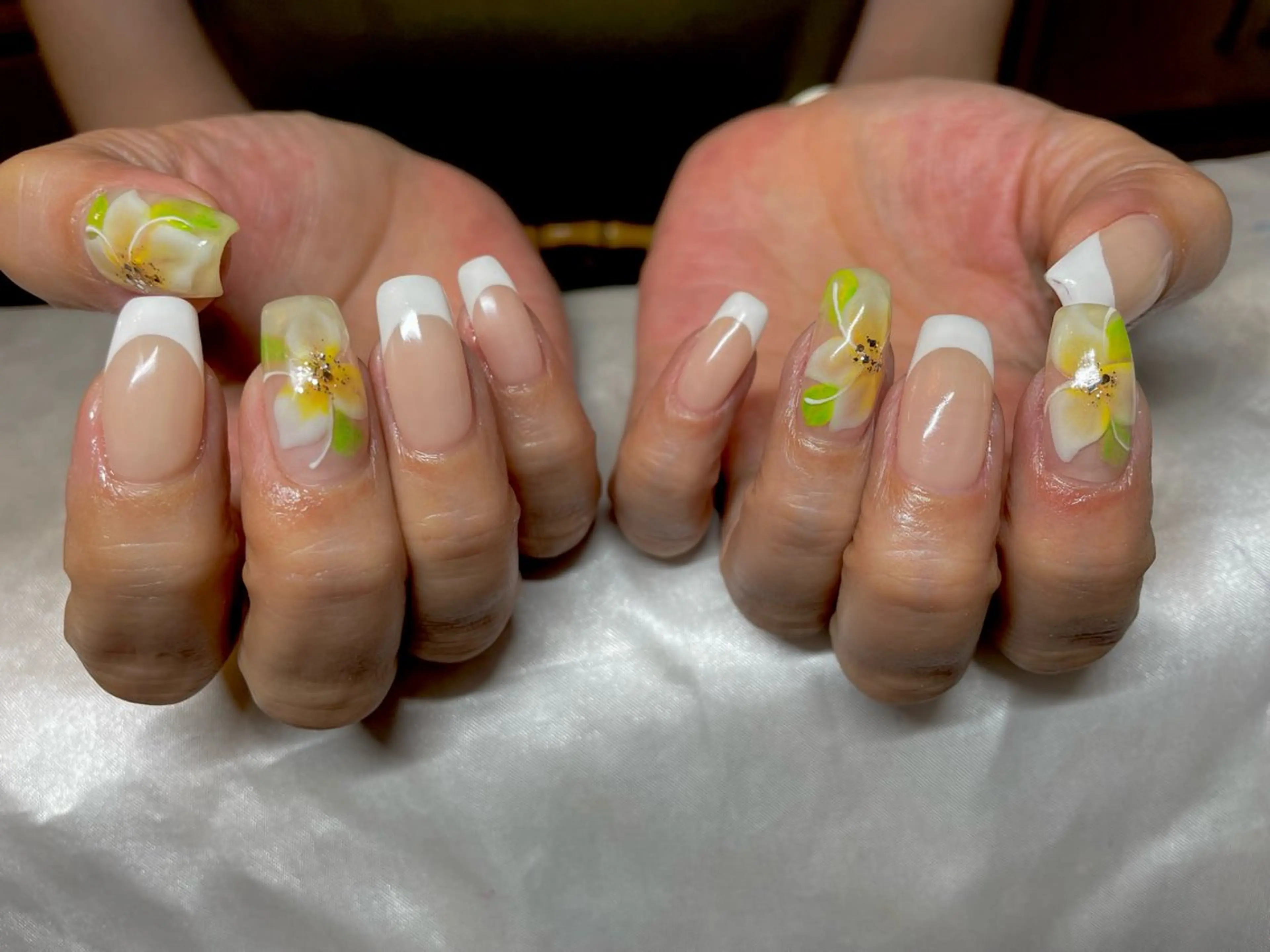 ネイル フラワーネイル Home salon Rのネイルデザイン