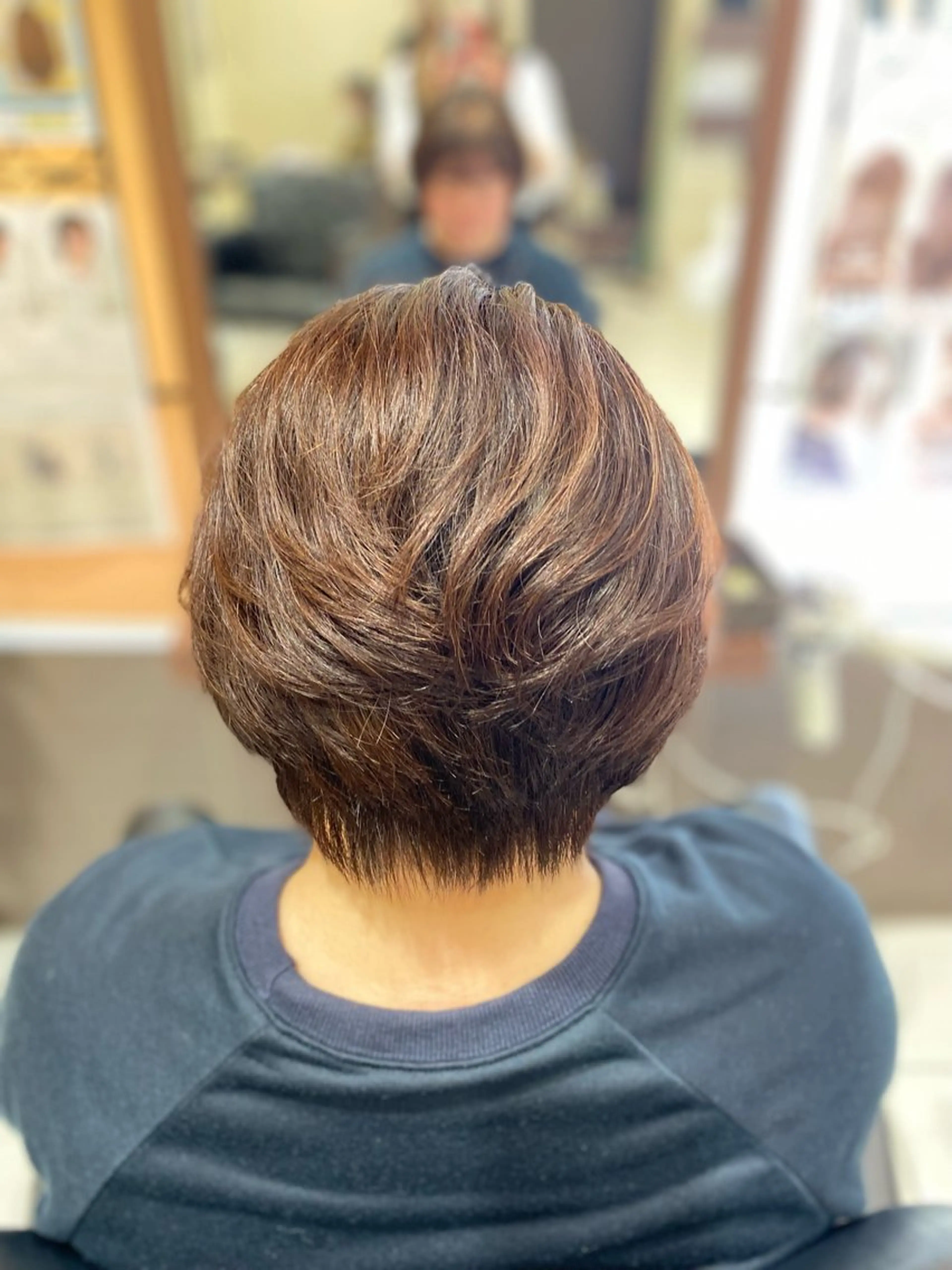 ショート カラー 透明感カラー ショートヘア カット ヘアカラー 横手 亜紀のヘアスタイル