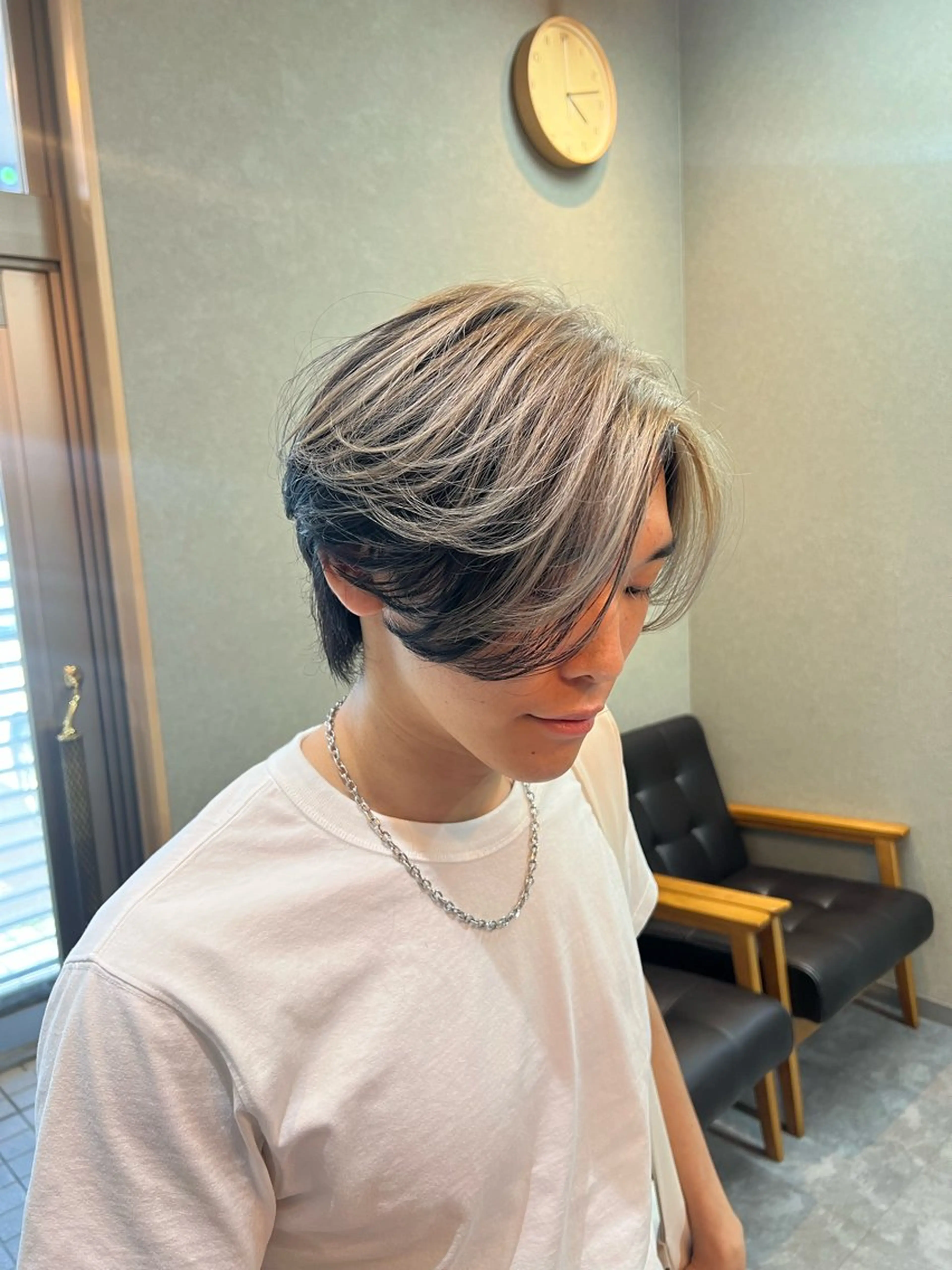 カラー メンズ newi TATSUのヘアスタイル