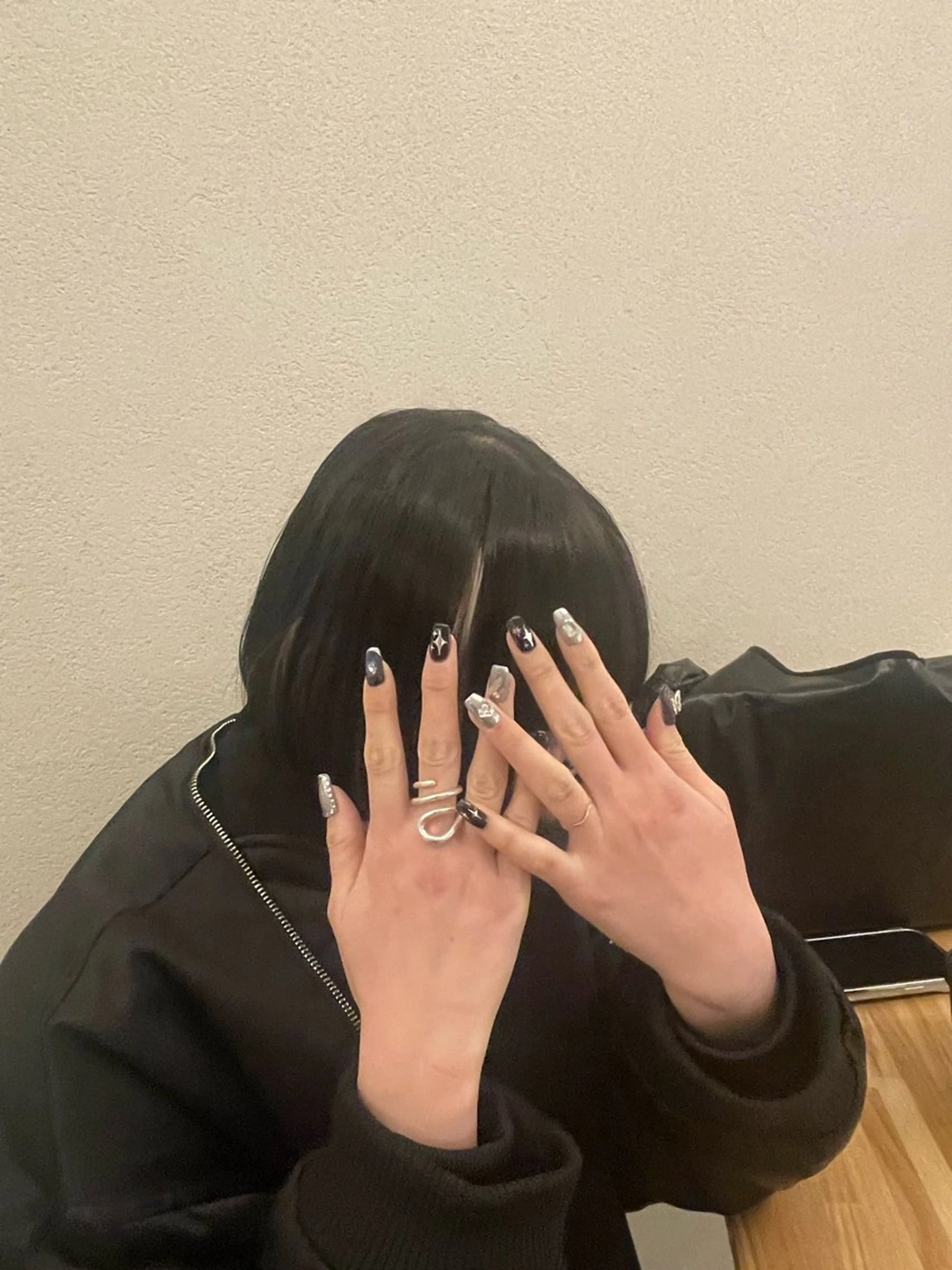 ネイル AMRITA omotesando所属・艶ｶﾗｰ･:*個性派 ﾈｲﾙ🦋mire-のネイルデザイン