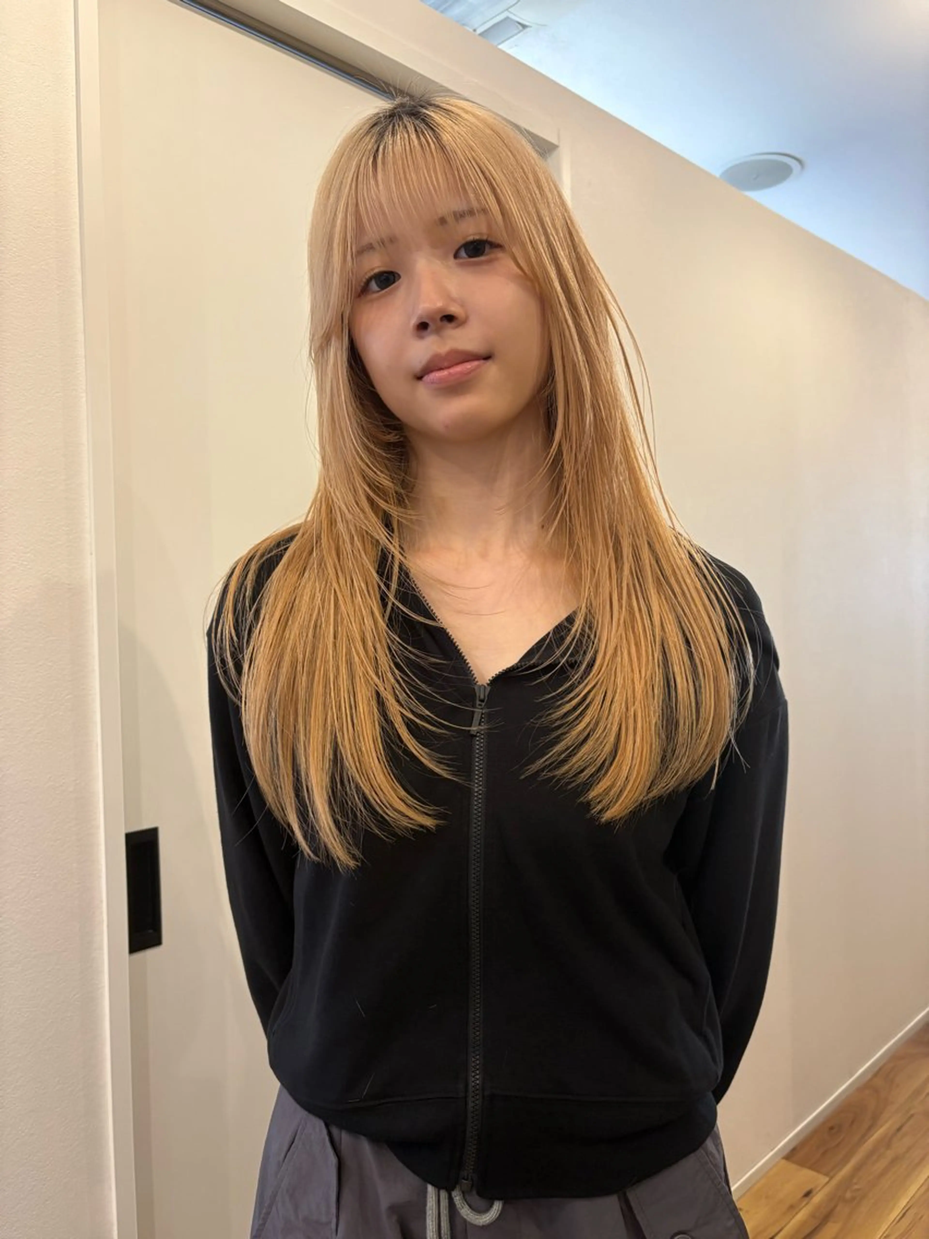 ロング レイヤーカット ANs. YUIのヘアスタイル