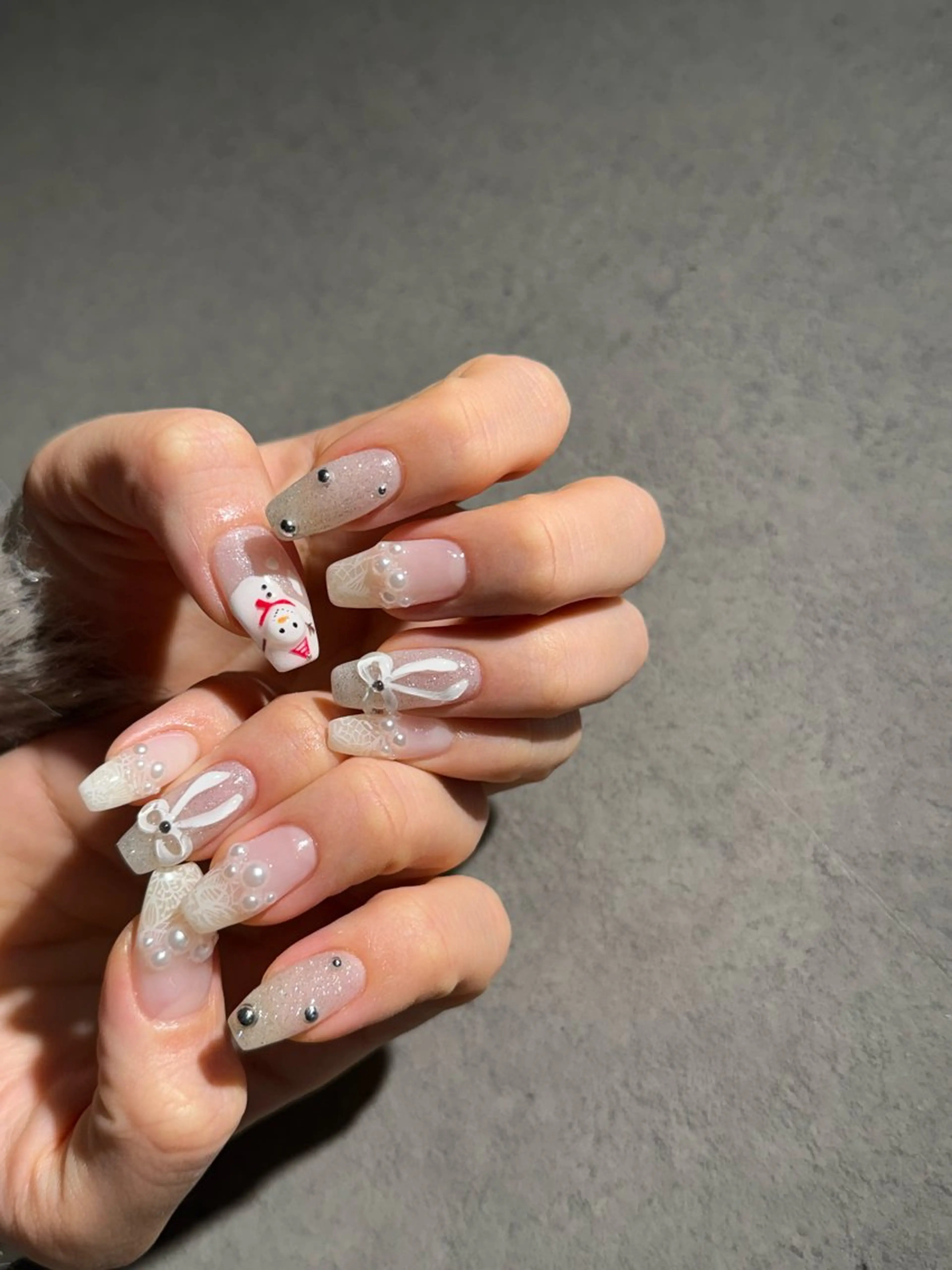 ネイル I-nailロング /ワンホン/キラキラのネイルデザイン