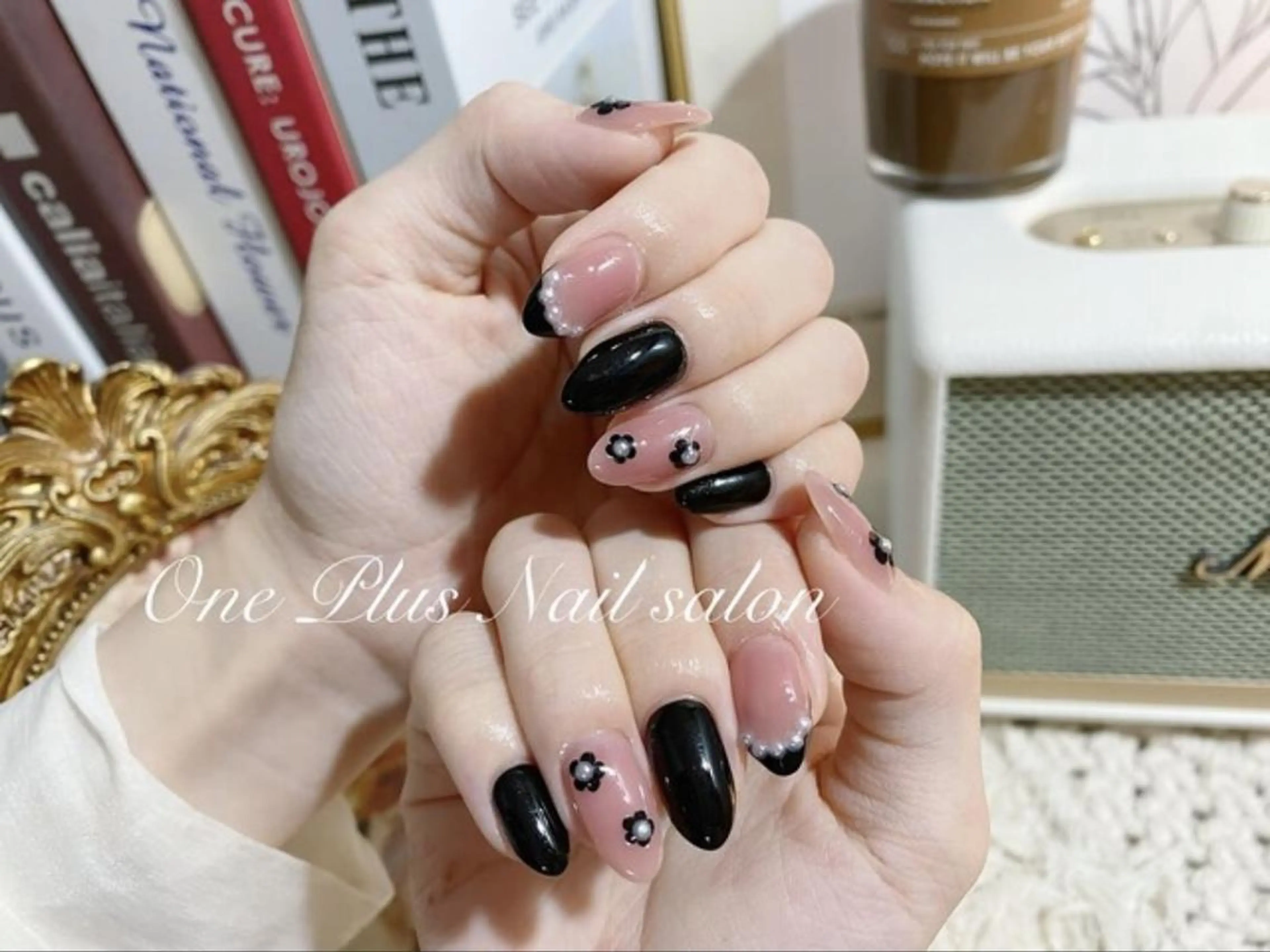 ネイル 持ち込み ピンク 夏ネイル One Plus Nail Salonのネイルデザイン