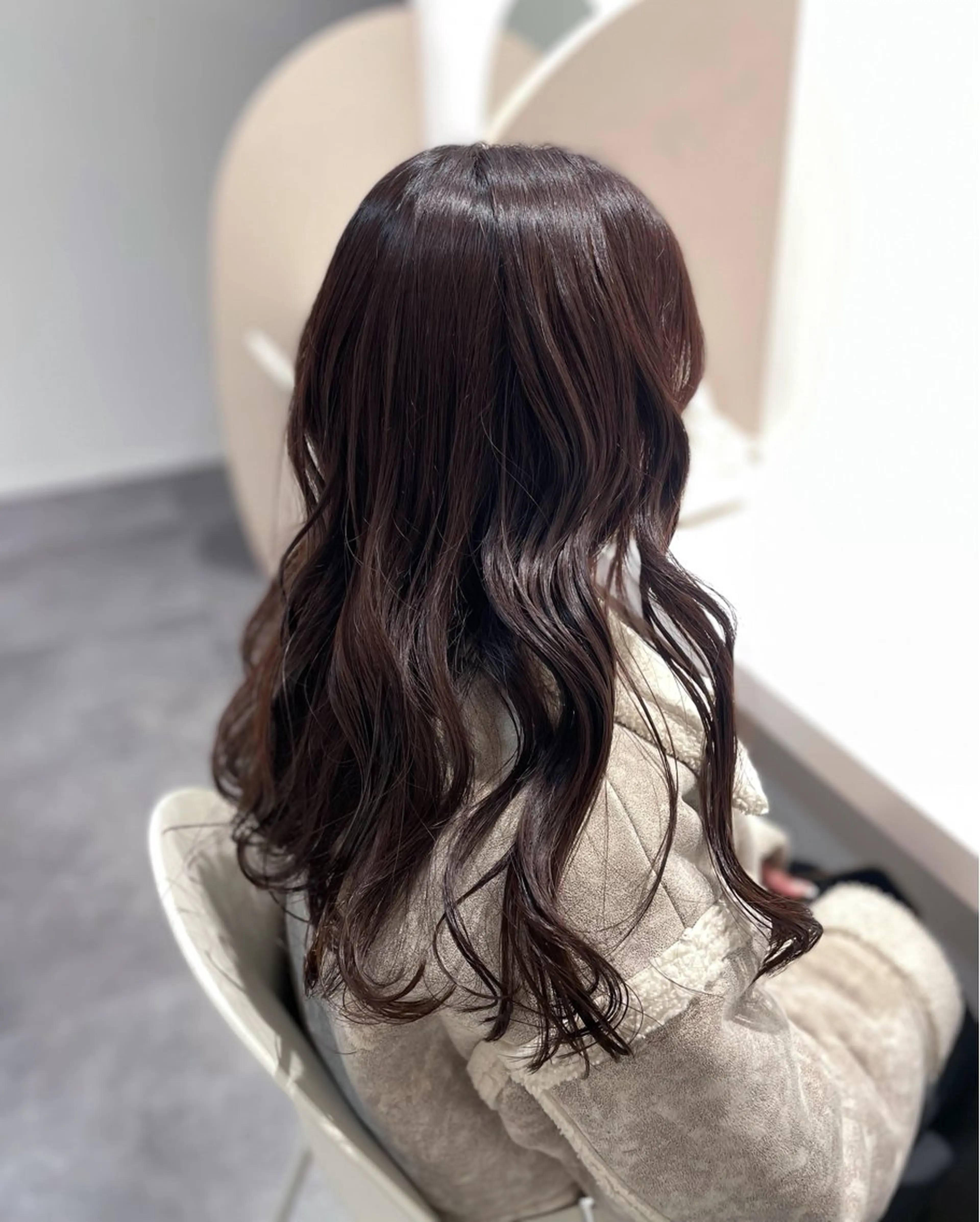 ロング カラー 佐野 えり奈のヘアスタイル