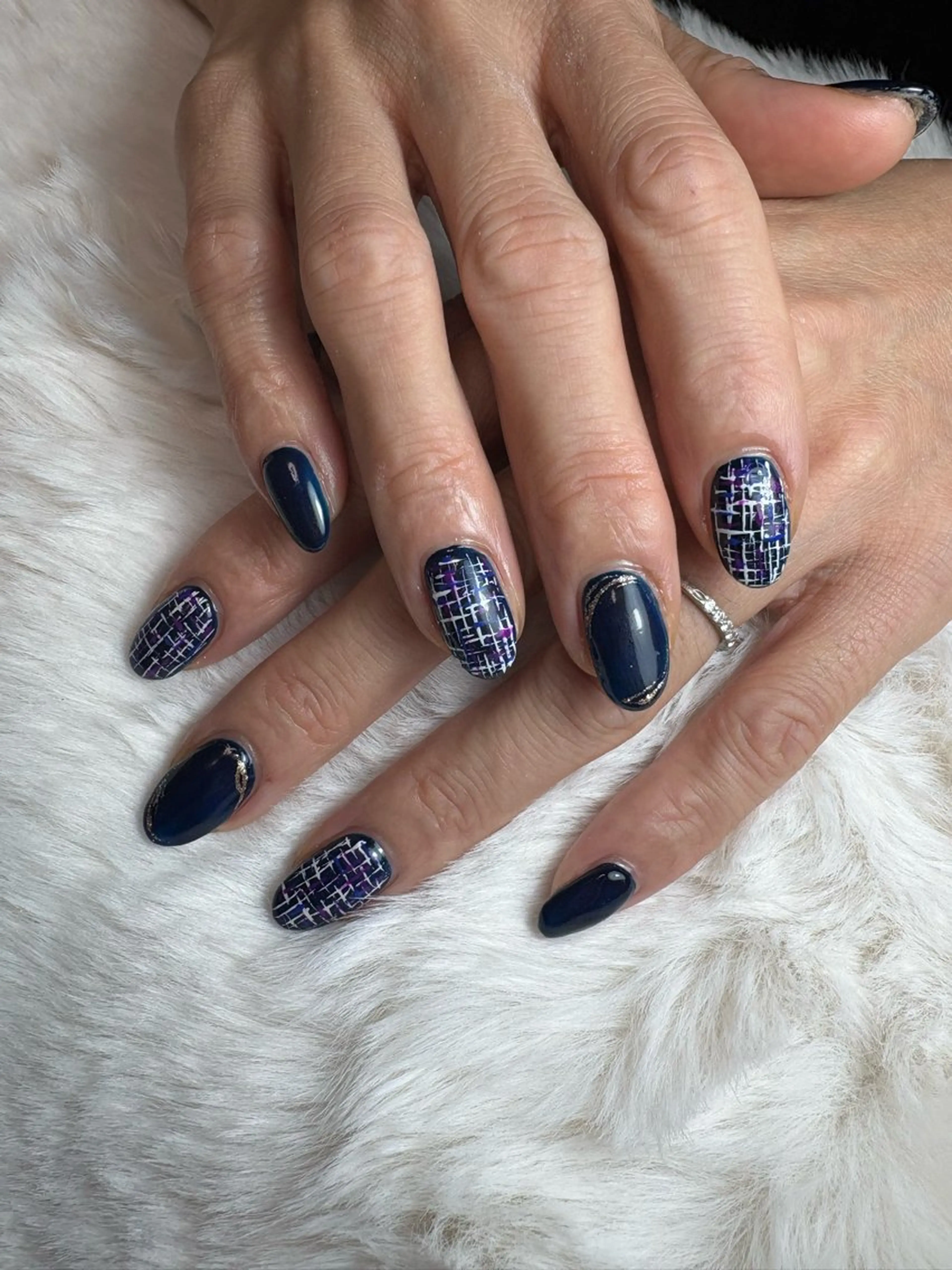 ネイル 黒須莉奈 IRYのネイルデザイン