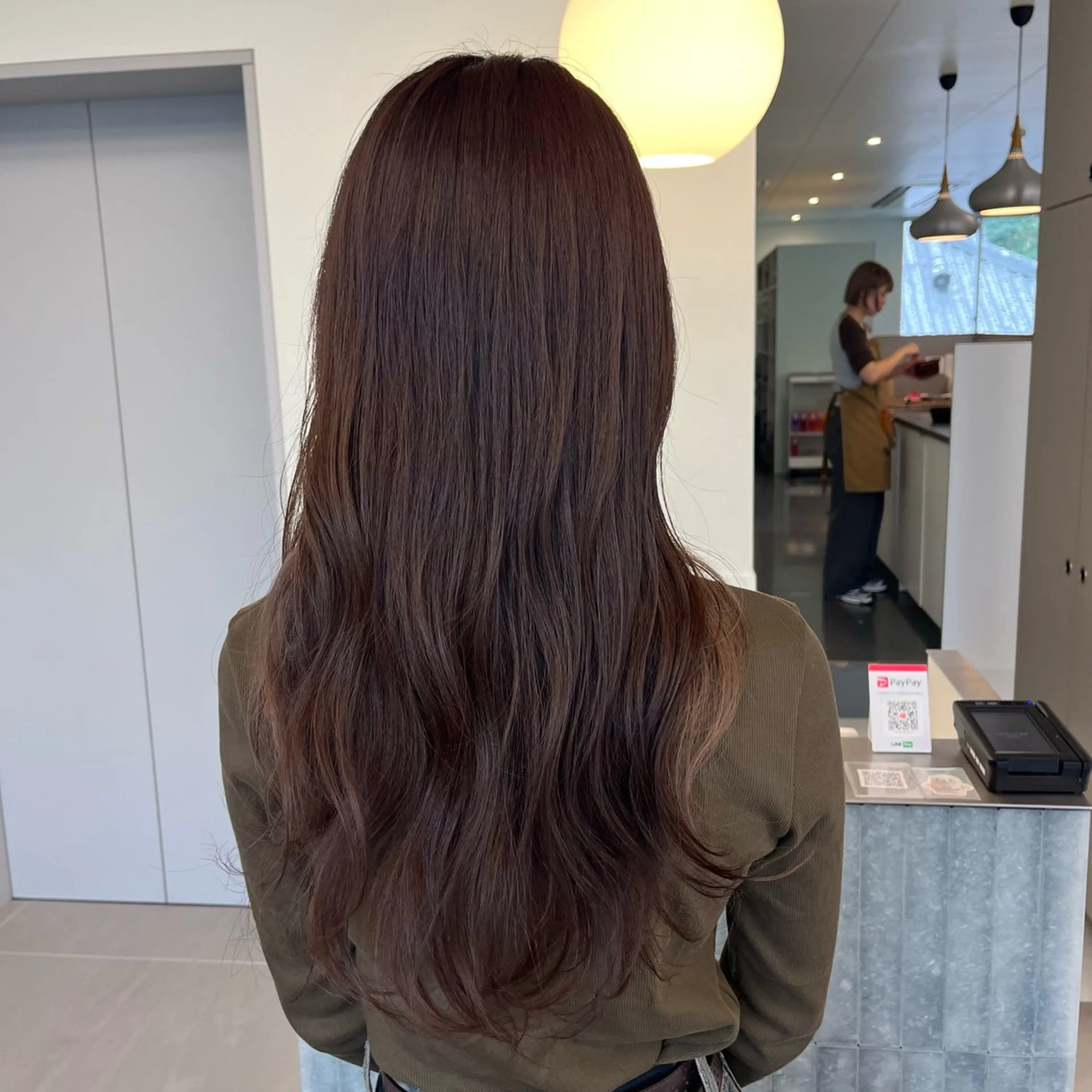 ロング カラー ベージュカラー ブリーチ 透明感カラー ダブルカラー インナーカラー ヘアカラー トリートメント ブリーチ/レイヤー 🌻Mutsumiのヘアスタイル