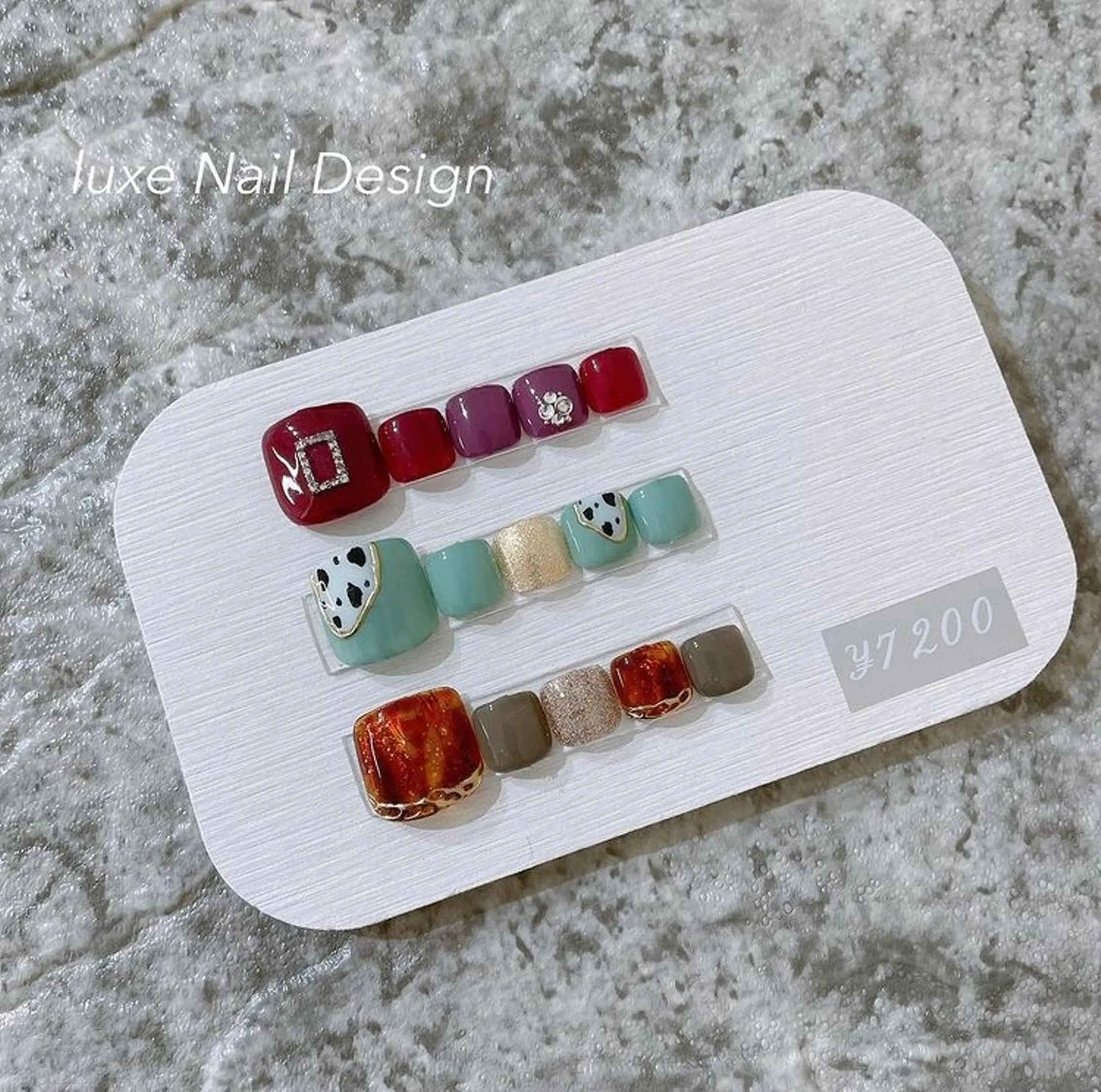 ネイル luxe NailDesignのネイルデザイン