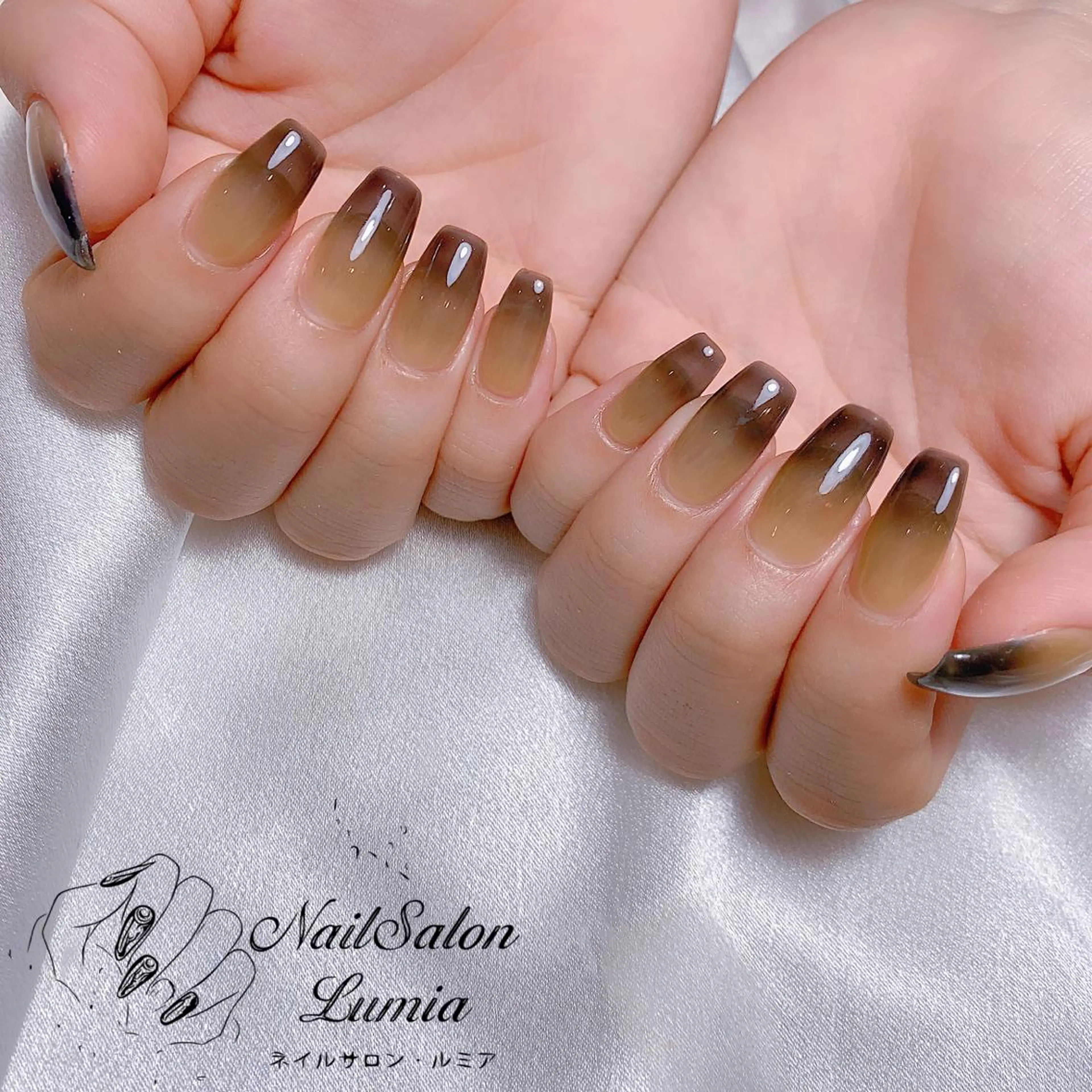 ネイル ハンドネイル ネイルサロン ルミア Lumia 店長のネイルデザイン