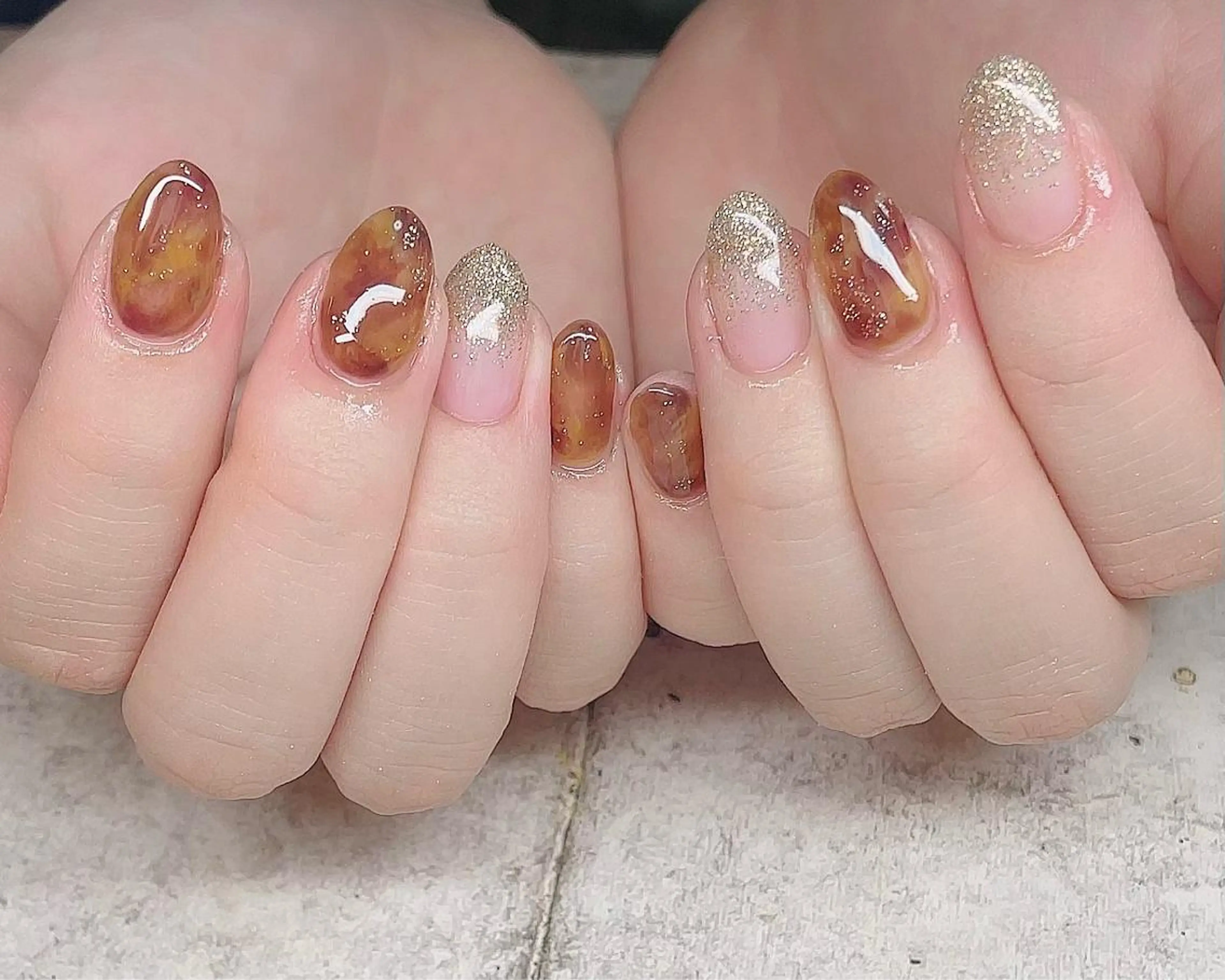 ショート ネイル ラメ(グリッター) ラメグラデーション ニュアンスネイル NailbyN所属・Nail_by N1のネイルデザイン