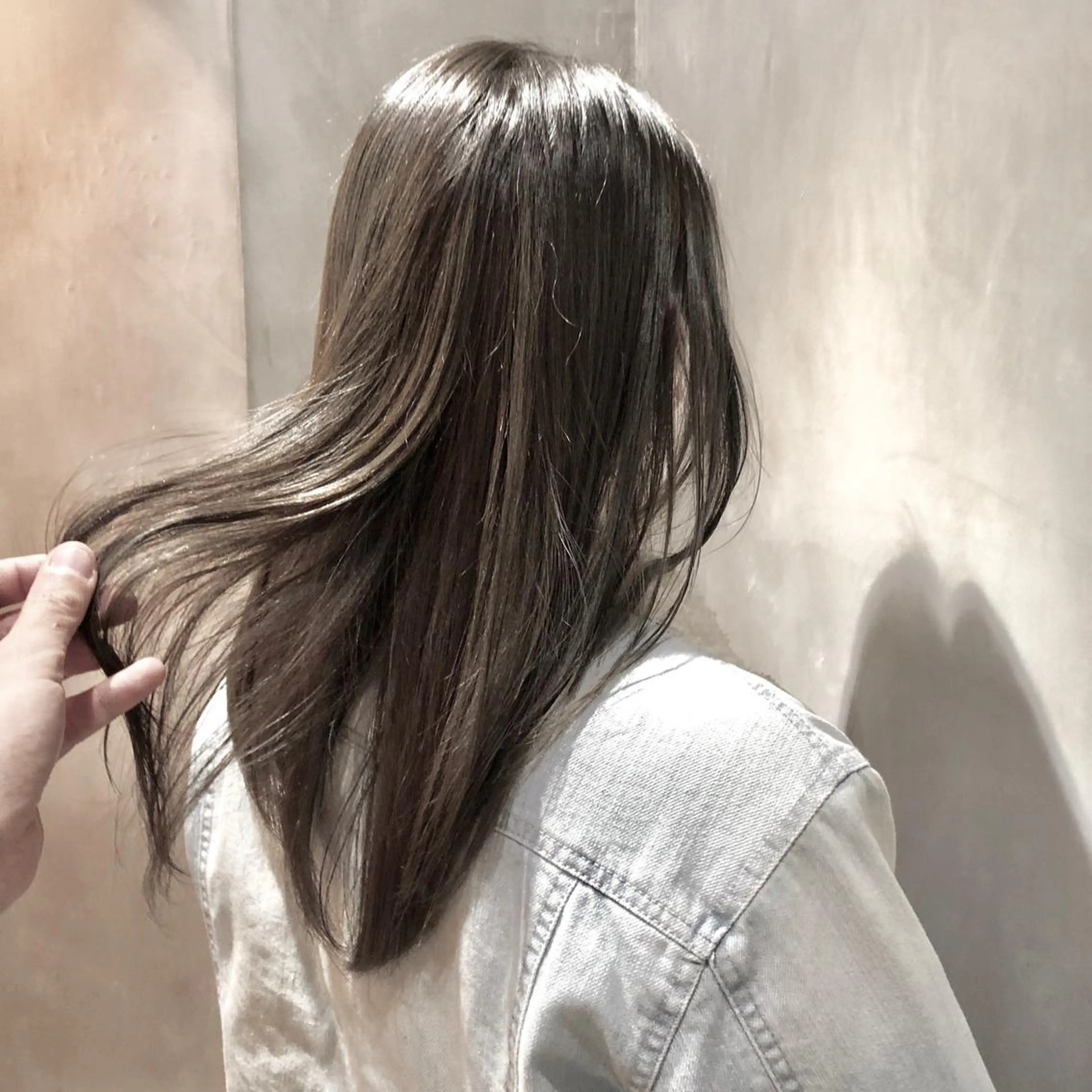 カラー グレージュ ヘアカラー トリートメント lasPAVILION-ラスパビリオン-所属・las PAVILIONのヘアスタイル