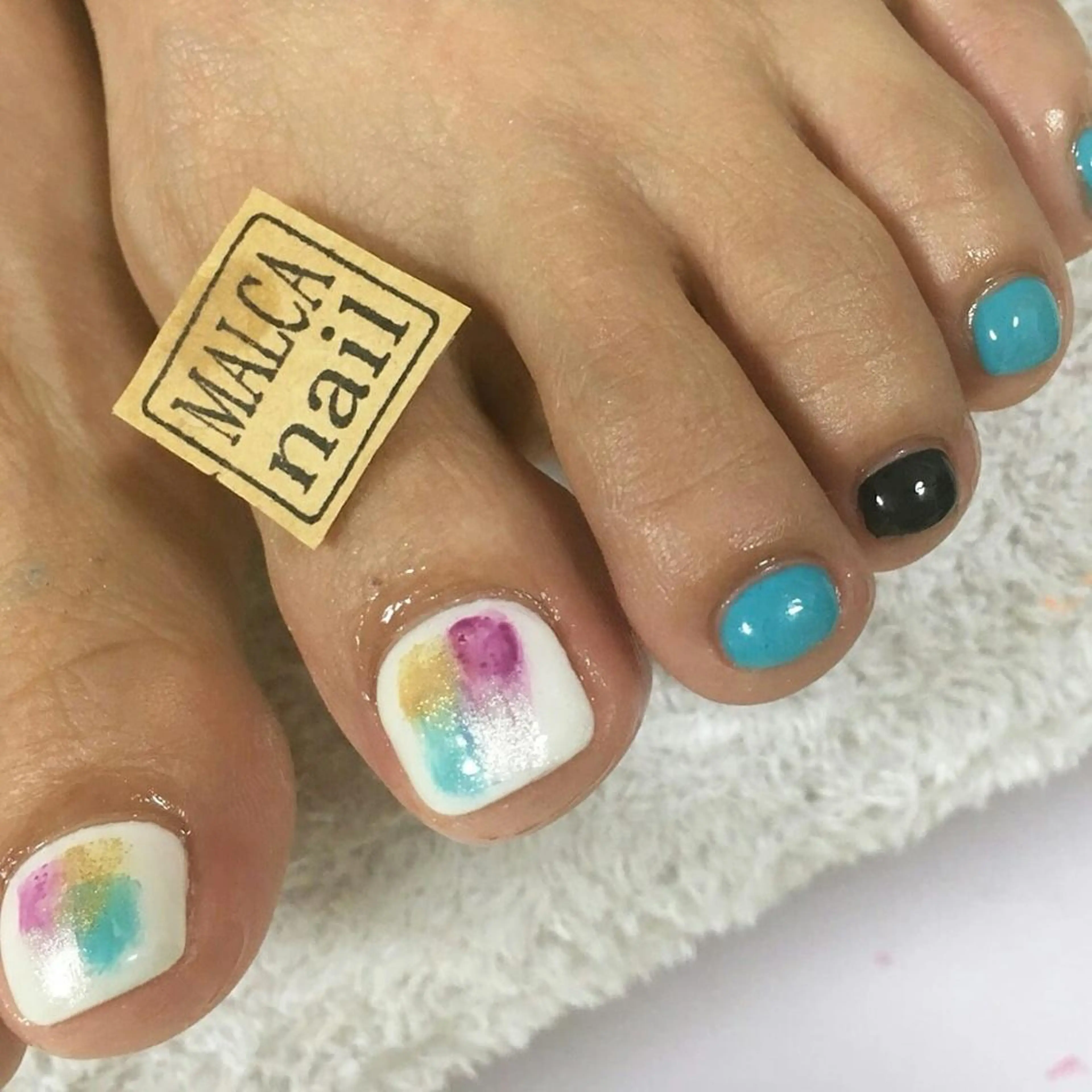 セミロング パーマ ネイル マツエク・マツパ キッズ MALCAnail(マルカネイル)所属・荒木 莉奈のネイルデザイン