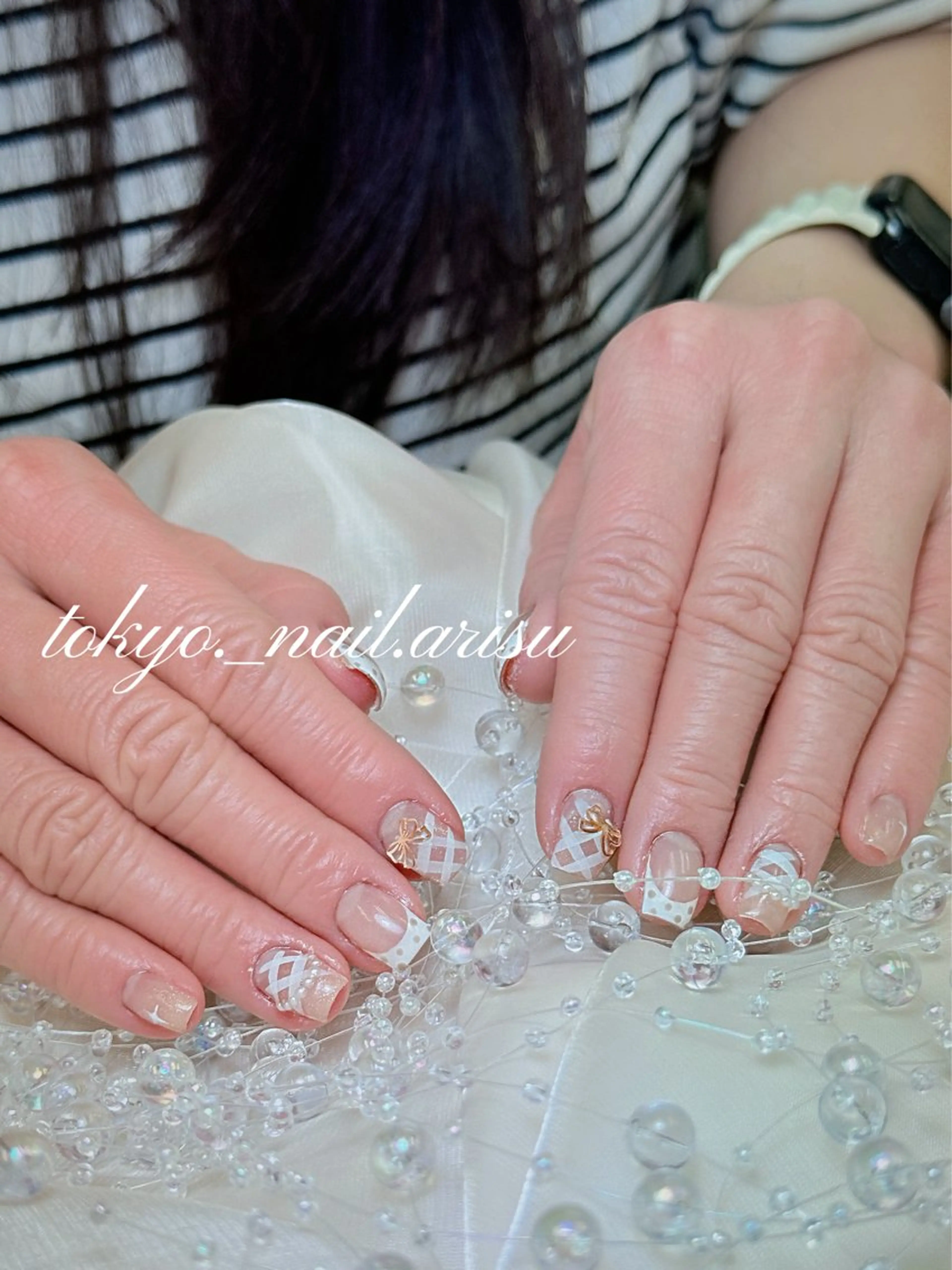 ネイル ゴールド リボン シンプルネイル ハンドネイル ア リスのネイルデザイン