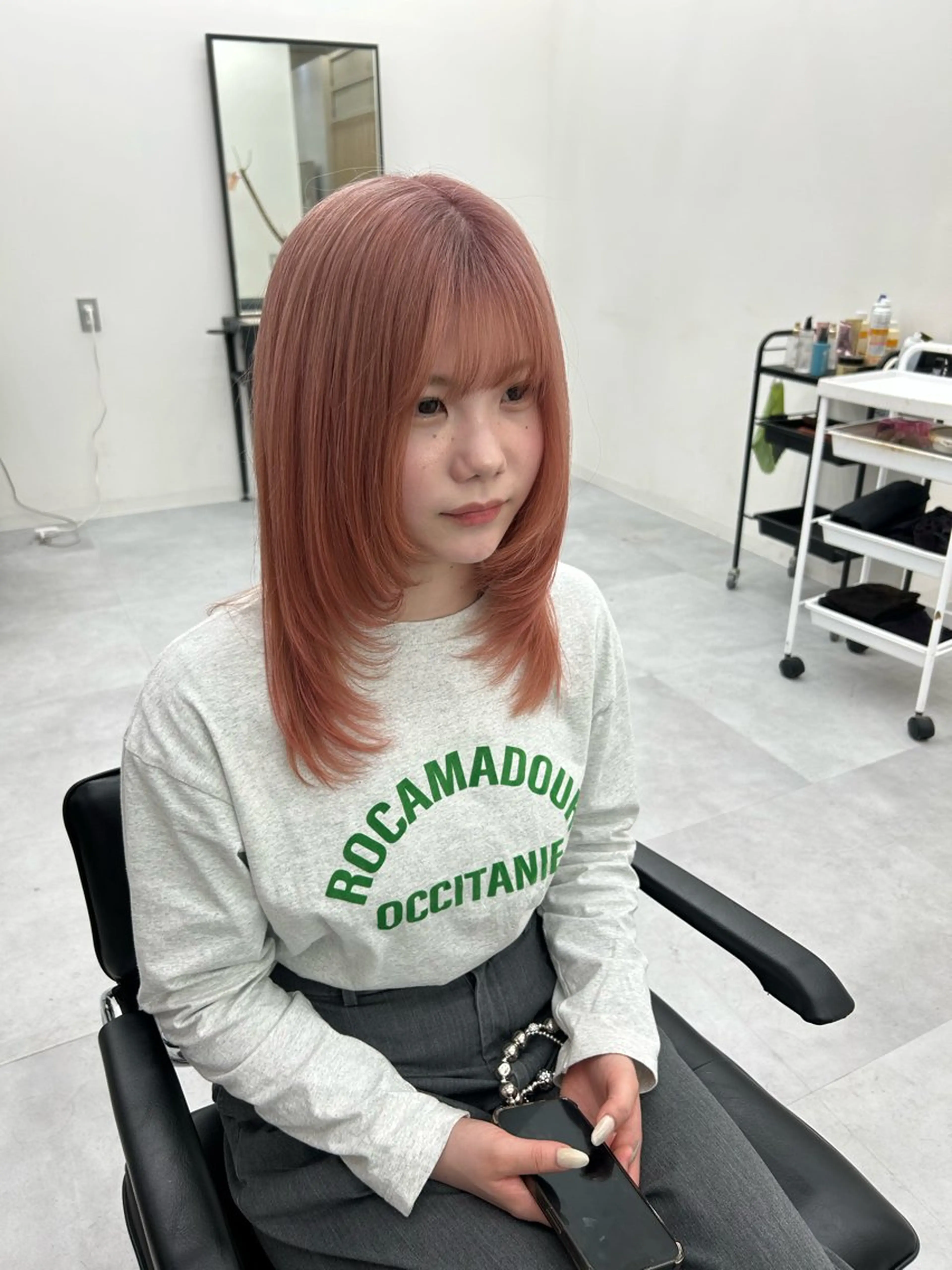 セミロング カラー レイヤー ハイトーン 暖色⭐︎KANAKOのヘアスタイル