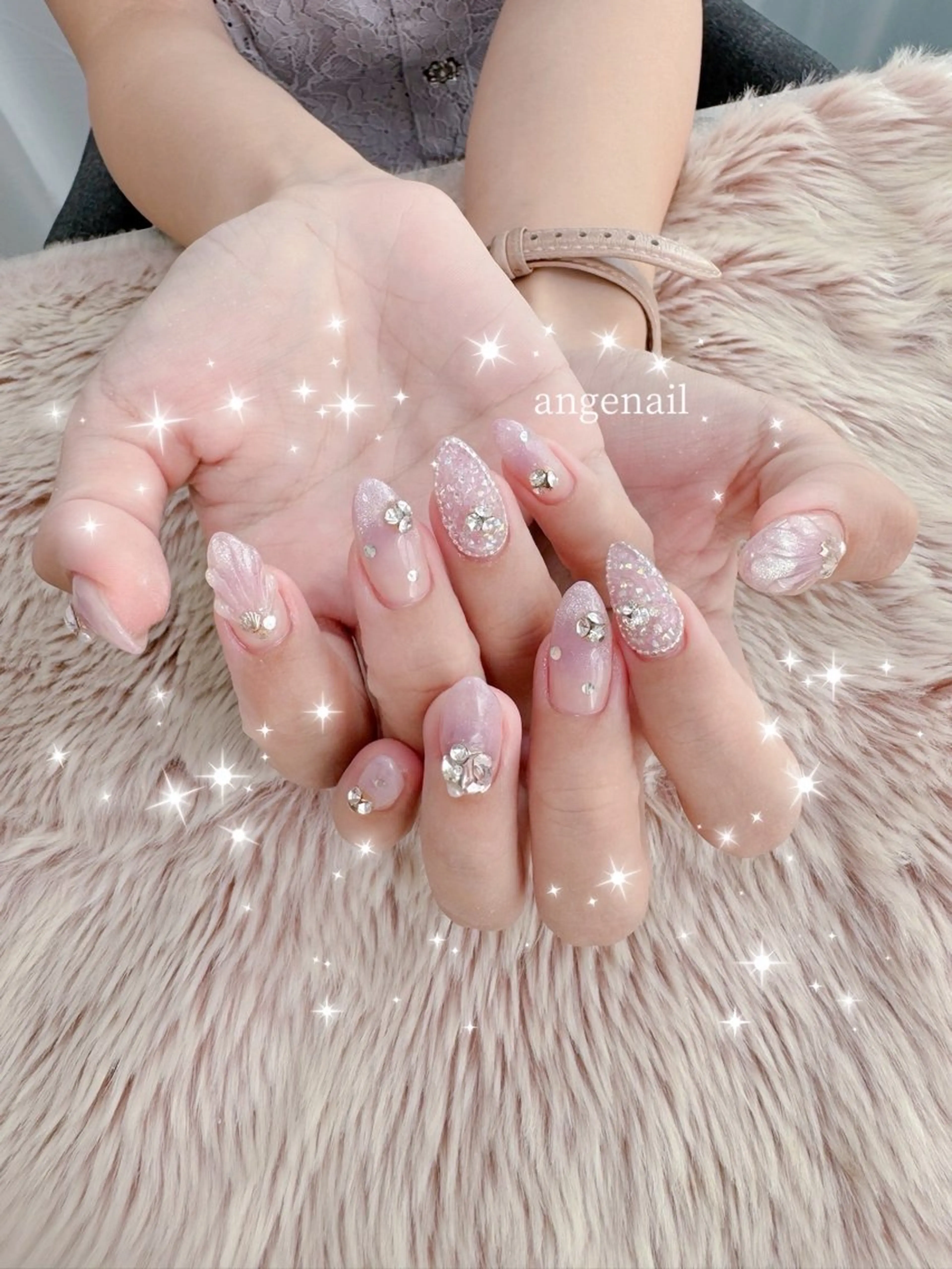 ネイル ハンドネイル オーナーネイリスト MAKIのネイルデザイン