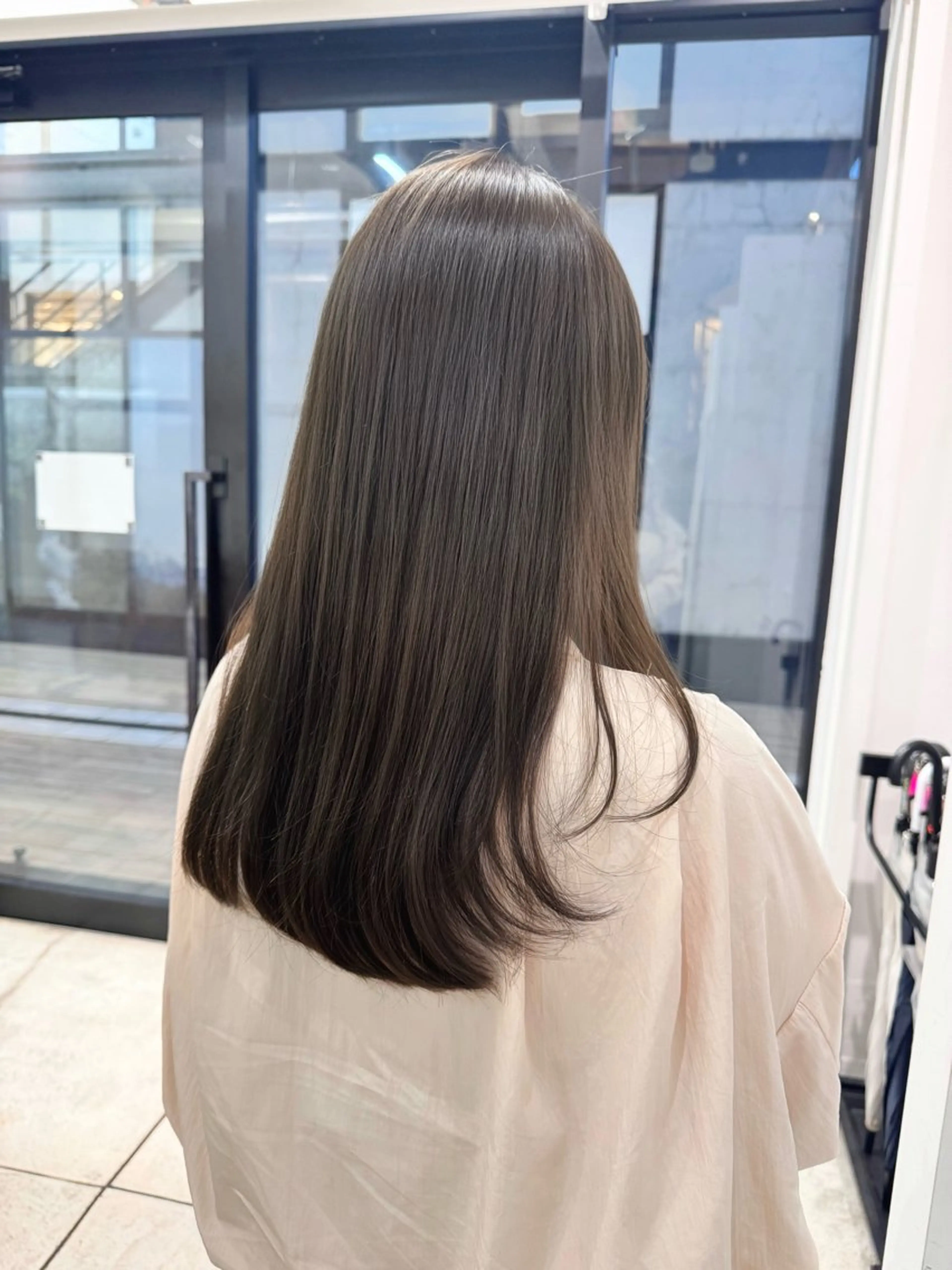 セミロング ヘアカラー トリートメント SALOWIN表参道ANNEX店所属・表参道🪞艶髪育成 🤍mizukiのヘアスタイル