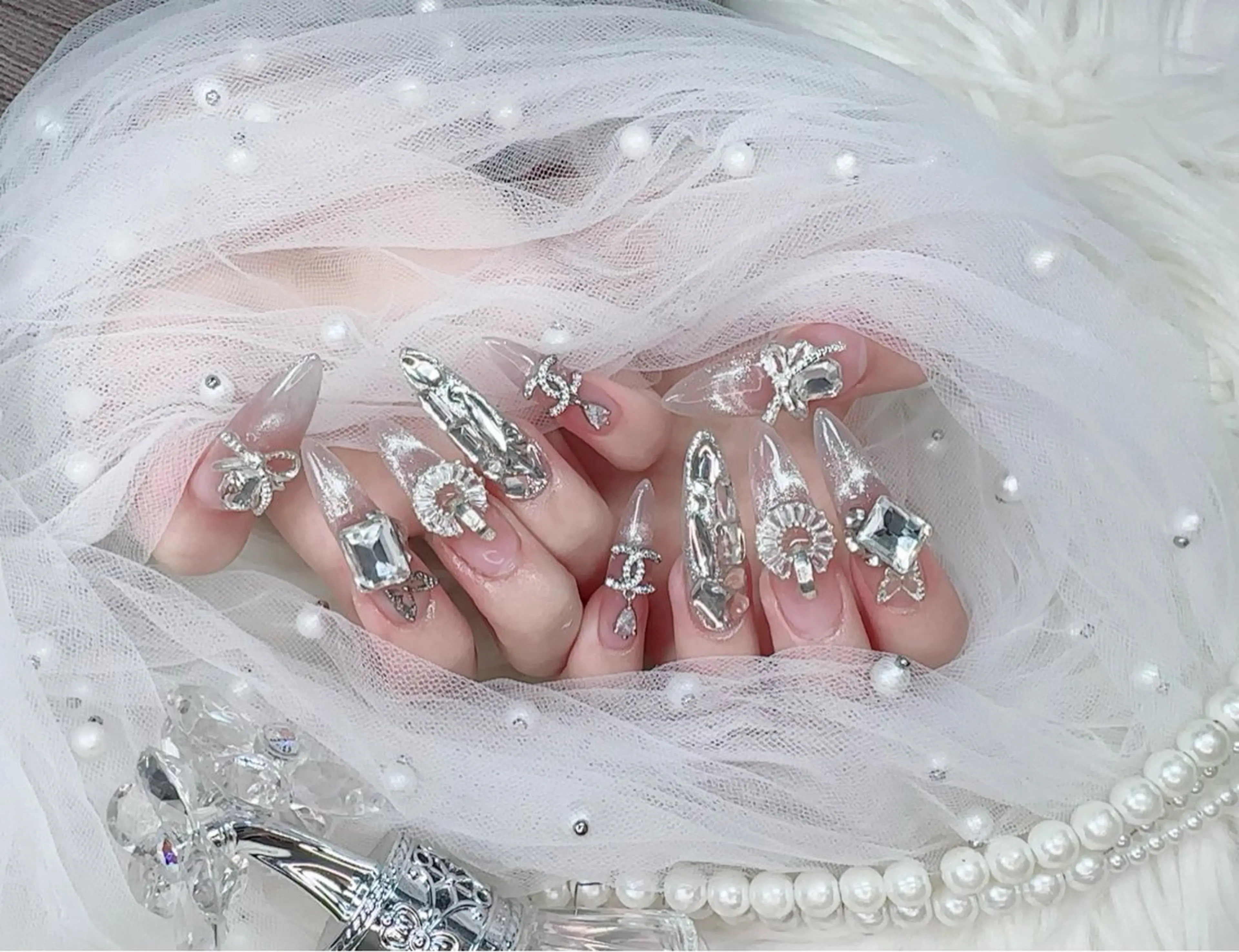 ネイル ハンドネイル フットネイル ハンドケア R salonのネイルデザイン