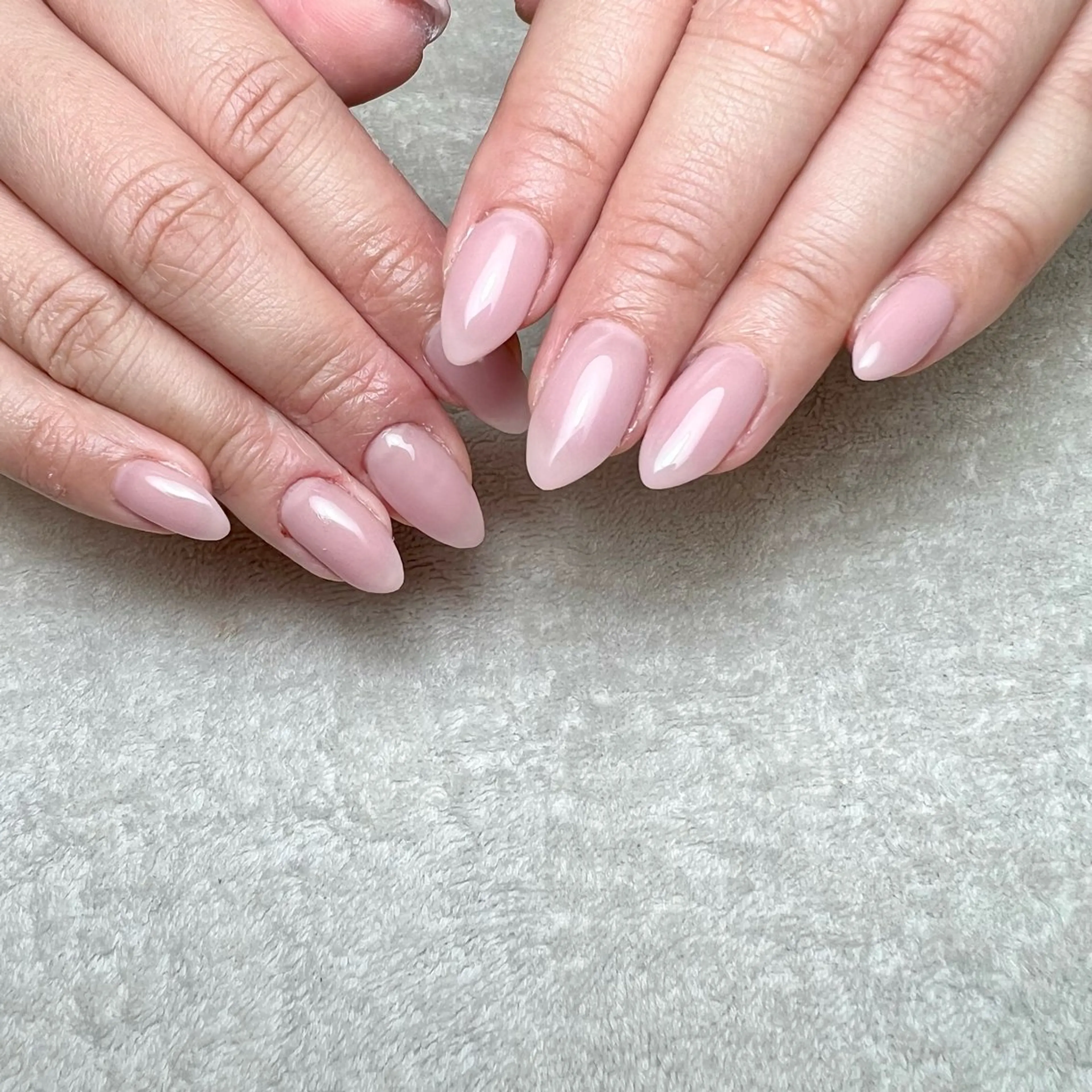 ネイル ワンカラーネイル シンプルネイル ハンドネイル COCO+所属・COCO +のエステ・リラクイメージ