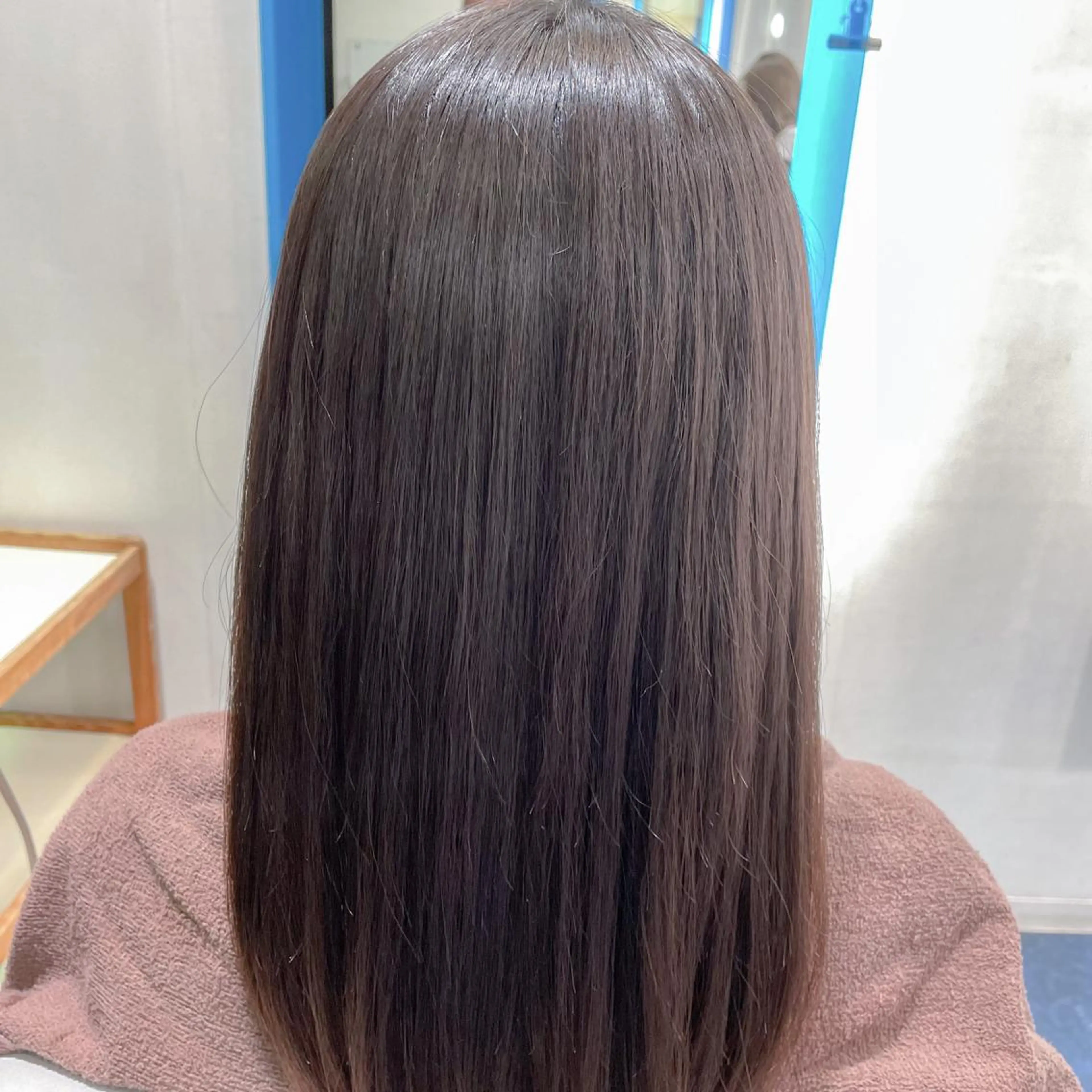 ミディアム 縮毛矯正 伊藤 未来のヘアスタイル