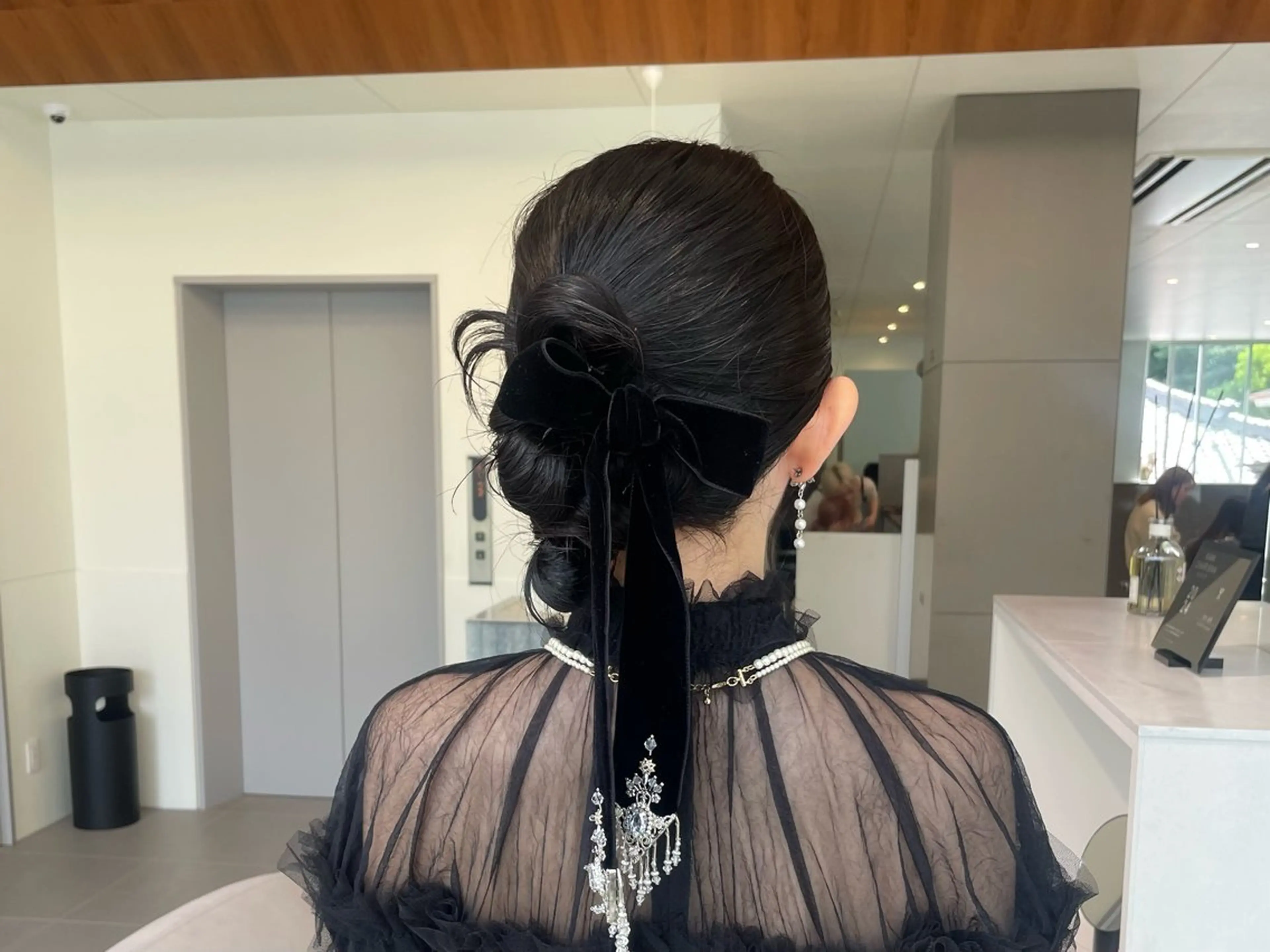 ロング カラー ヘアアレンジ ベージュカラー ブリーチ 透明感カラー ダブルカラー ヘアセット ブリーチ/レイヤー 🌻Mutsumiのヘアスタイル