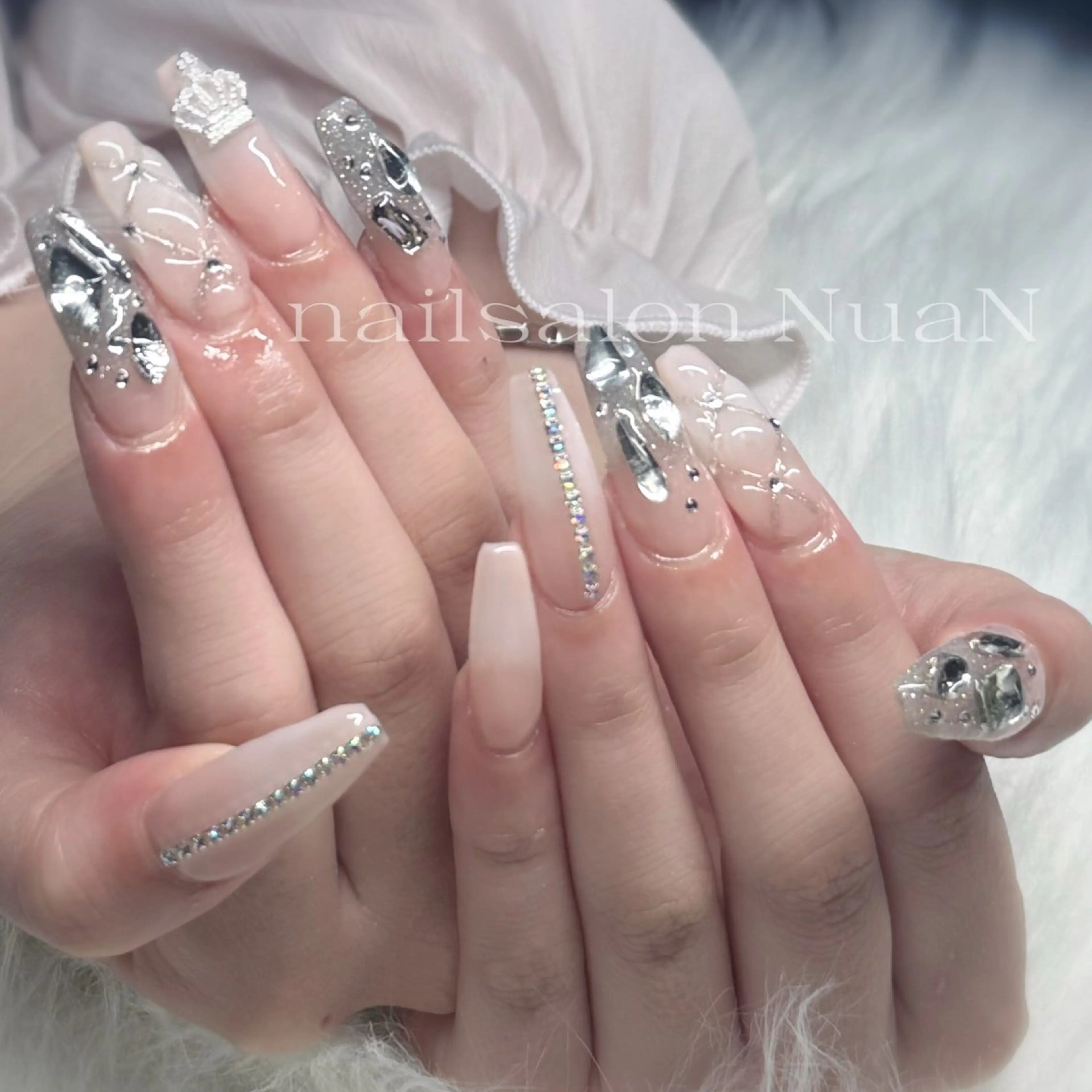 ネイル NuaN 名城線黒川駅徒歩3分のネイルデザイン