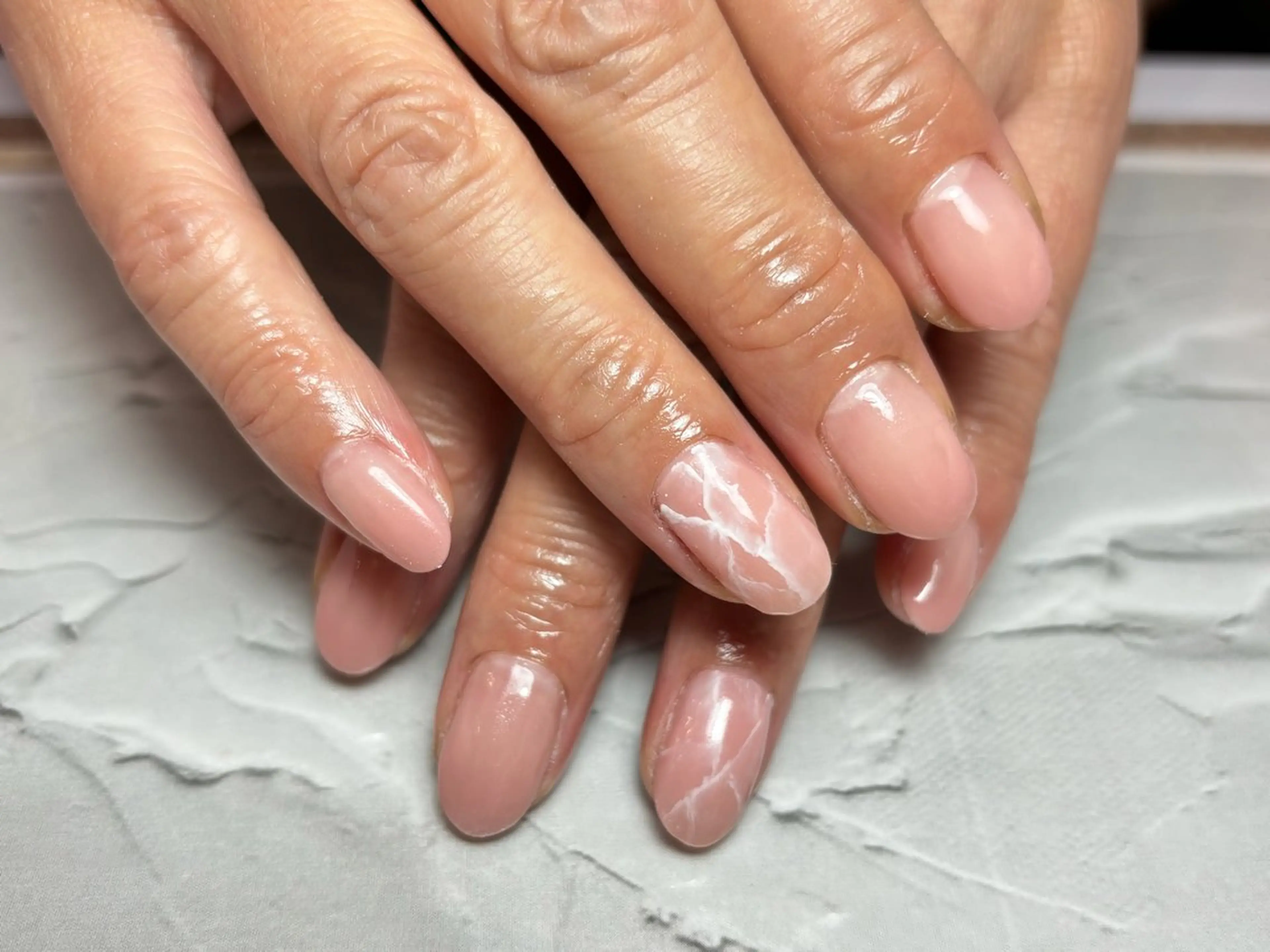 ネイル グラデーション アシスタント SAKURAのネイルデザイン