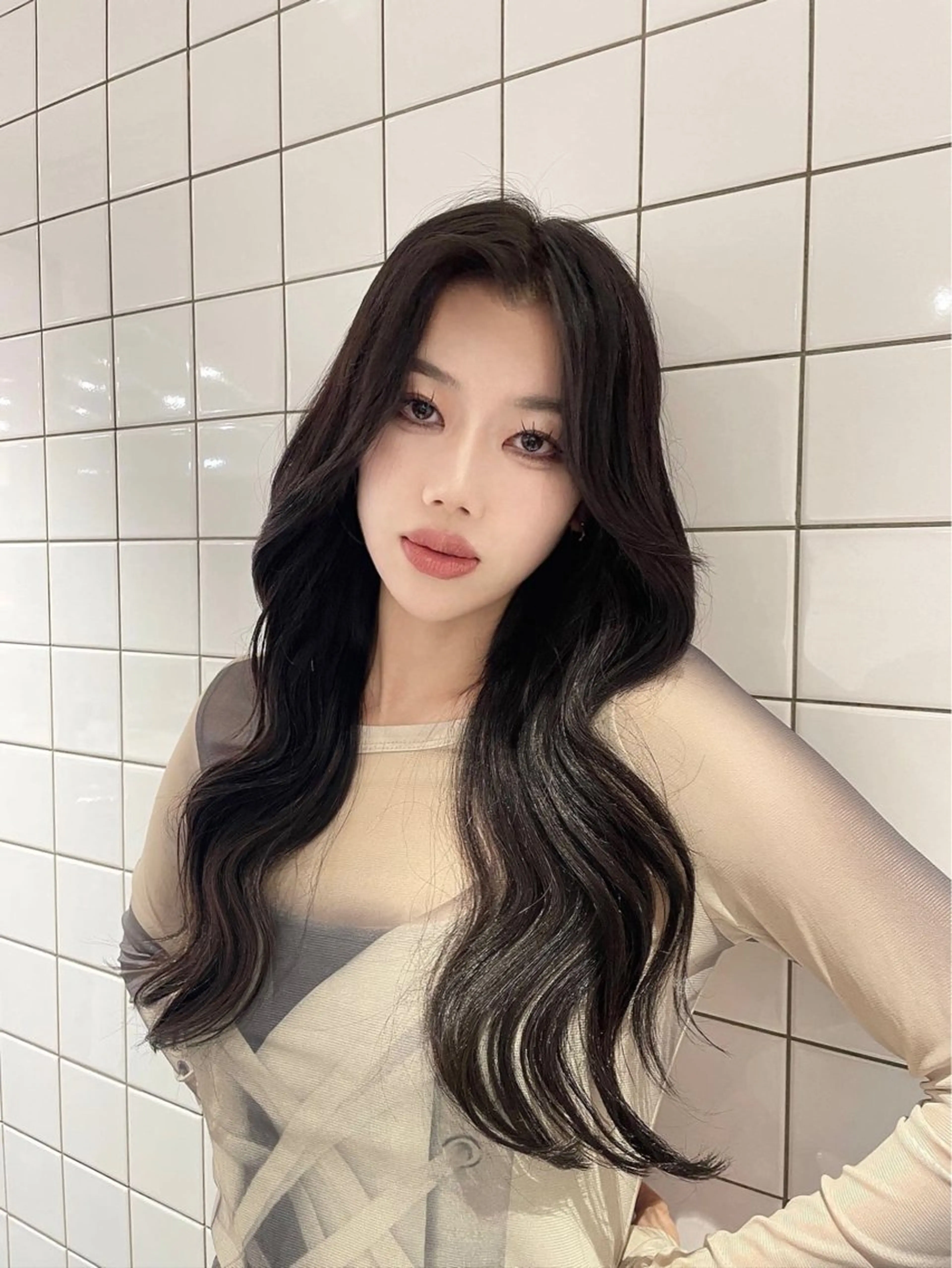 ロング カラー ミストバング デザインカラー ダブルカラー イヤリングカラー  フェイスフレーミング RIN🩶レイヤー /ハッシュカットのヘアスタイル