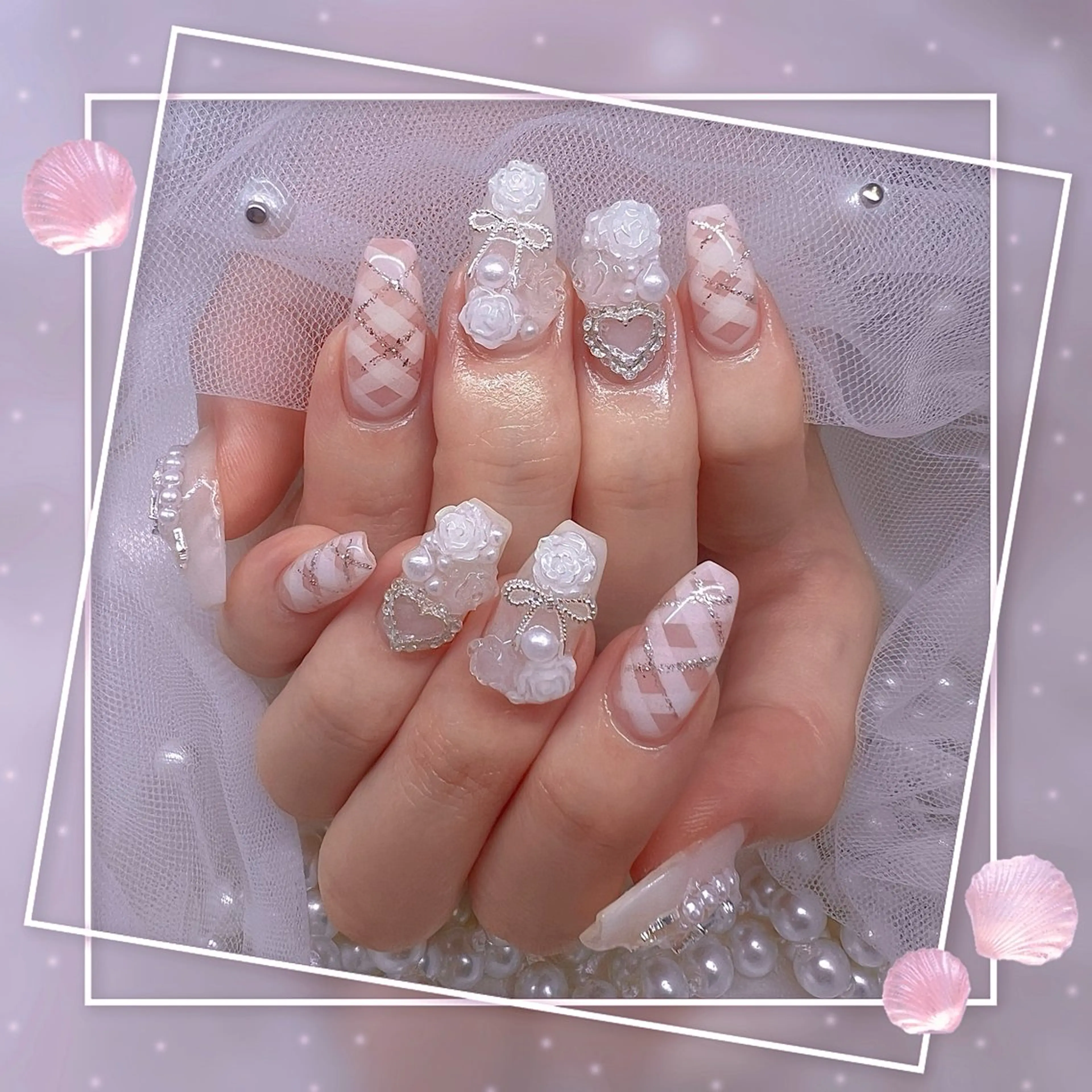ネイル チークネイル フレンチネイル グラデーション マグネットネイル マグネットフレンチ ハンドネイル Chill Nailsalonのネイルデザイン