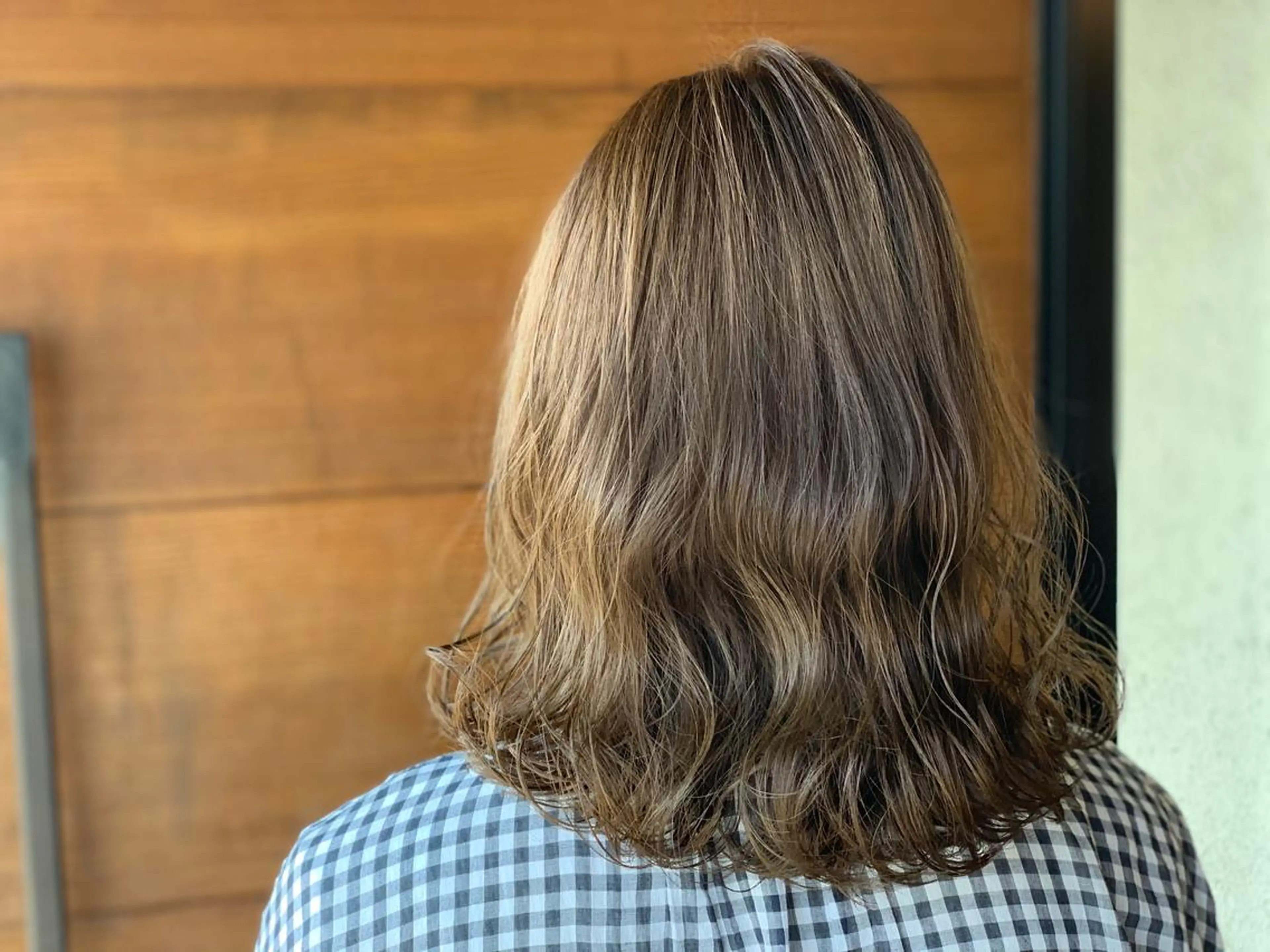 ミディアム カラー アッシュ ベージュカラー ヘアカラー トリートメント IORI #韓国ヘア#髪質改善のヘアスタイル