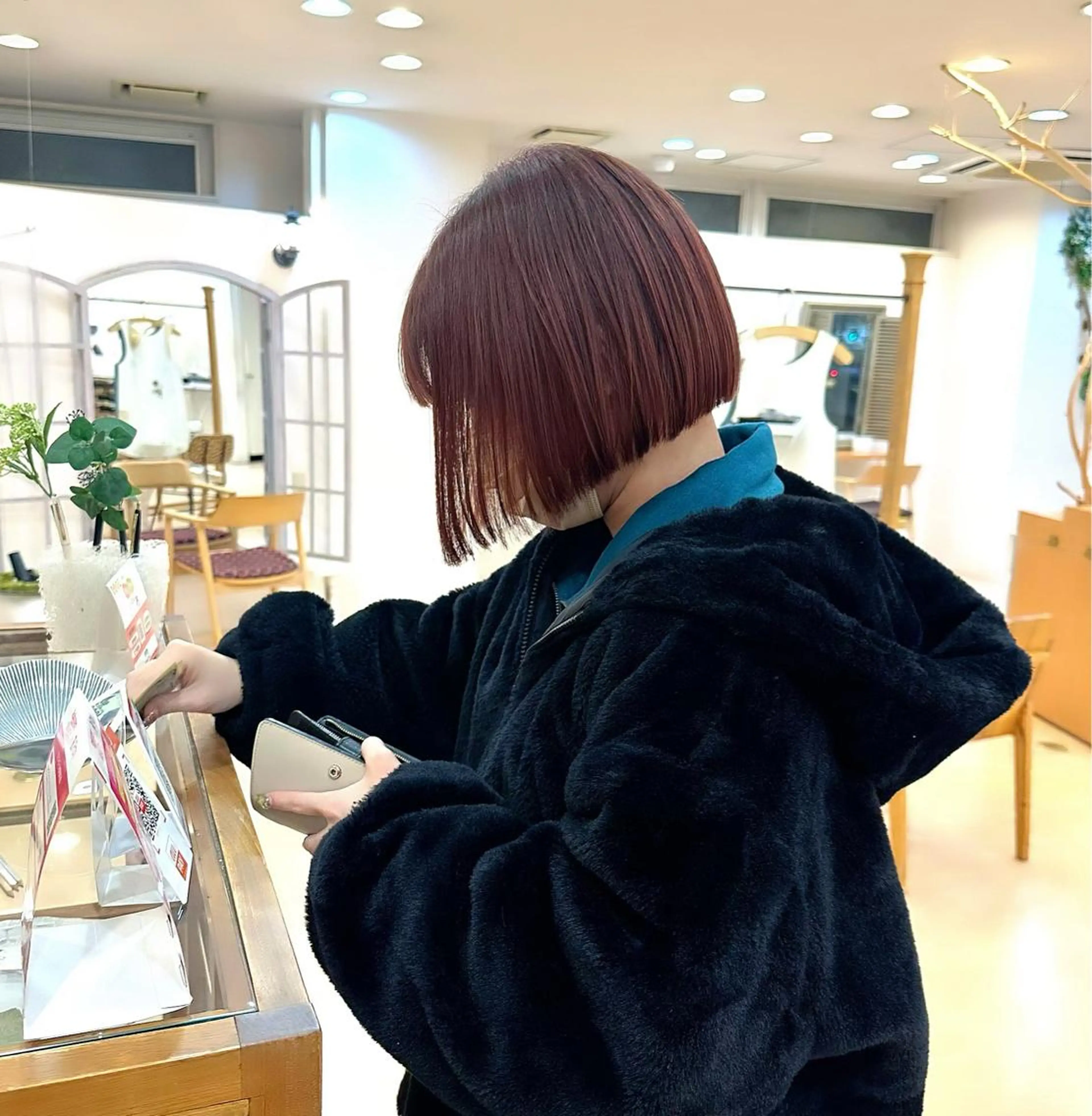 ショート ピンクブラウン カット ヘアカラー Gardenhair 小笠原篤矢ショートのヘアスタイル