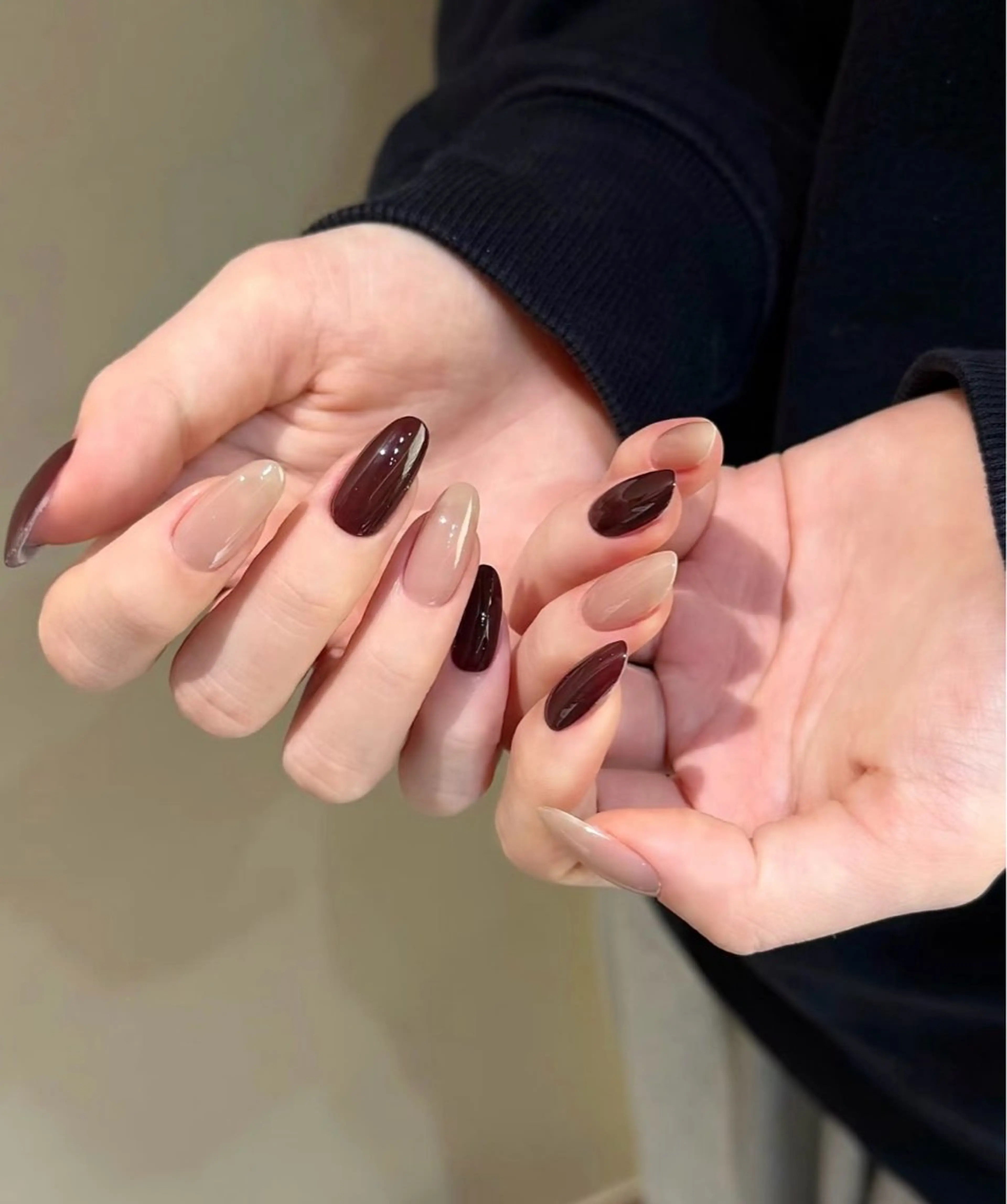 ネイル アートネイル クリアネイル フラッシュネイル グラデーション ラメ(グリッター) ハンドネイル マエダ アミ Best Nailのネイルデザイン