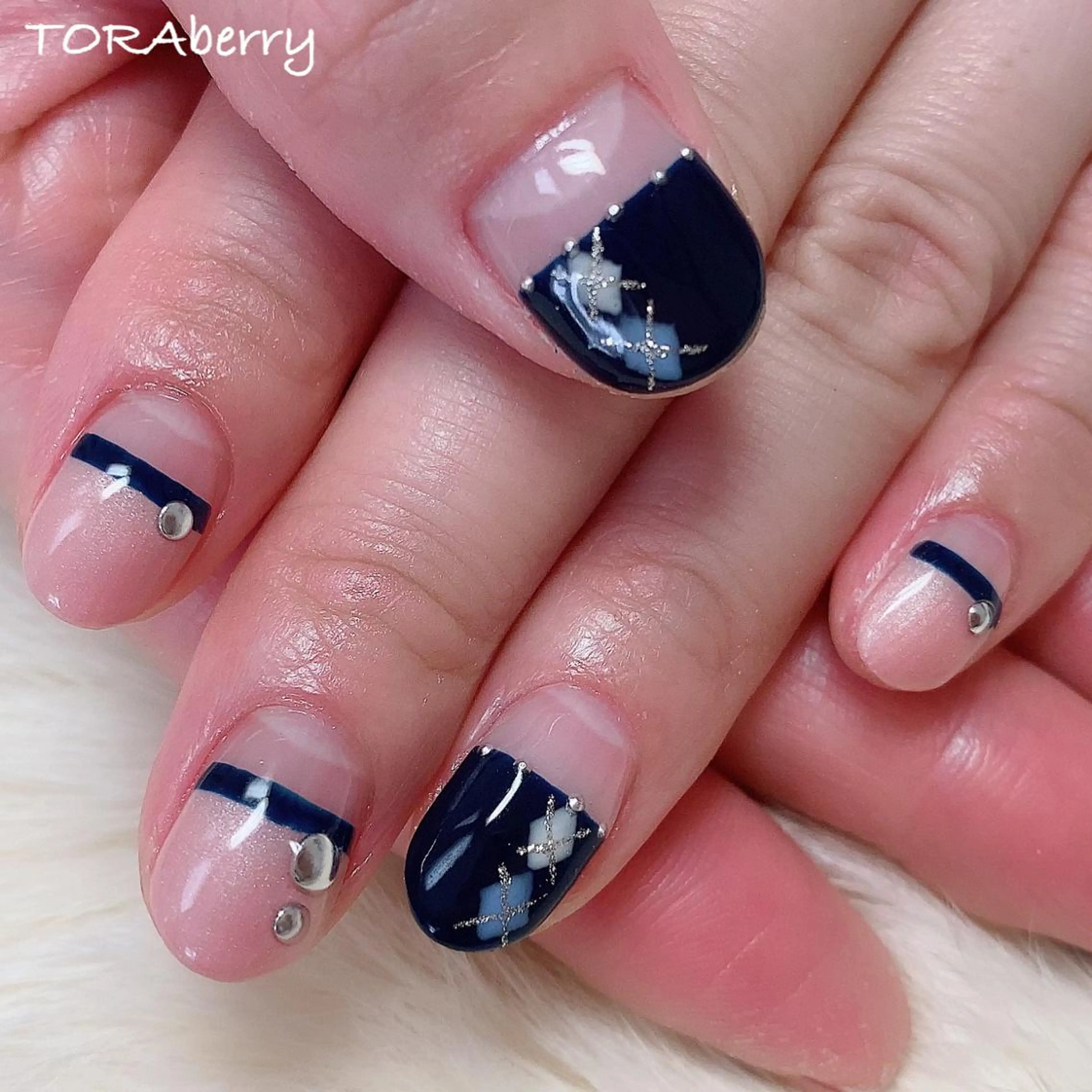 ネイル ハンドネイル ネイリスト なつみのネイルデザイン