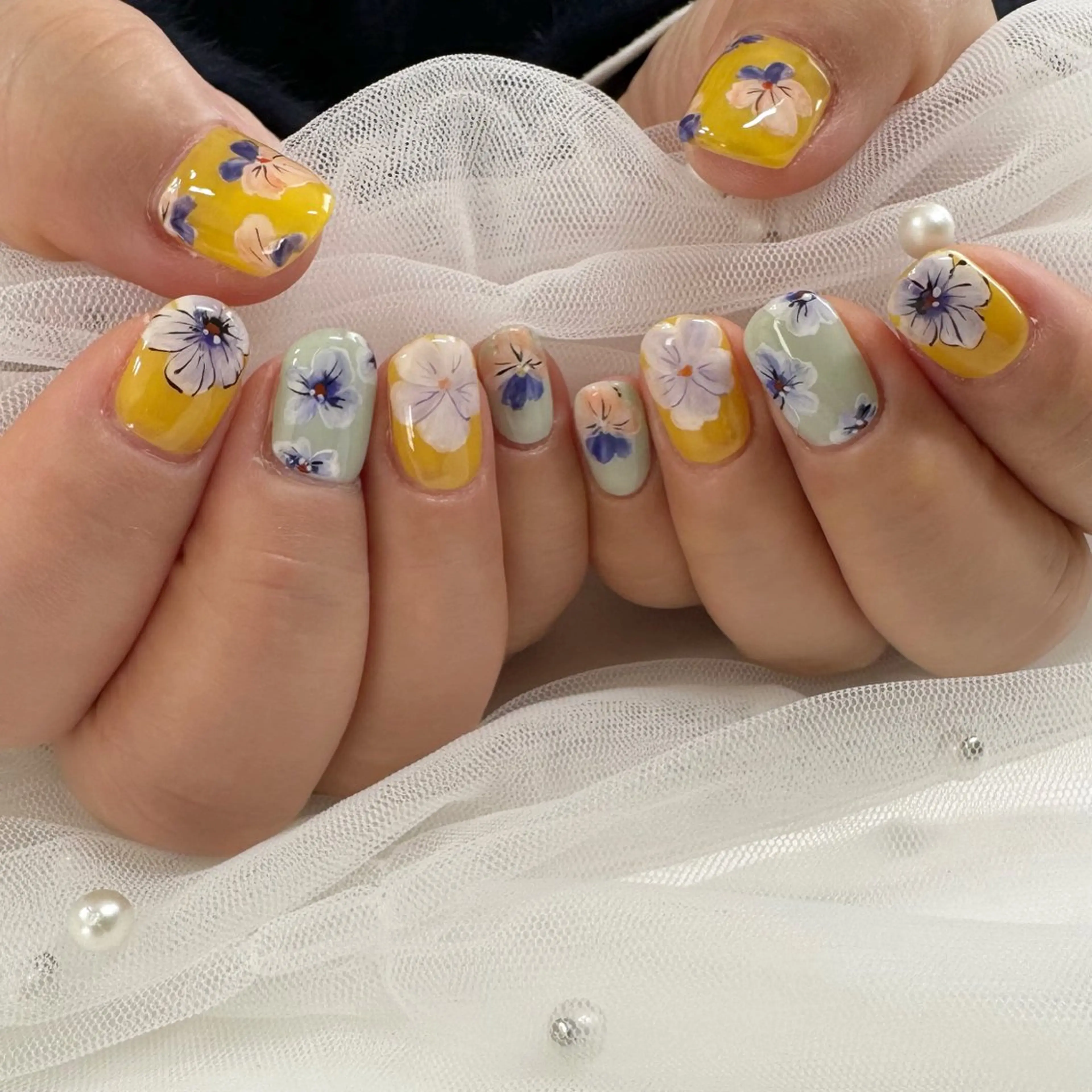 ネイル ジェルネイル 東 千夏のネイルデザイン