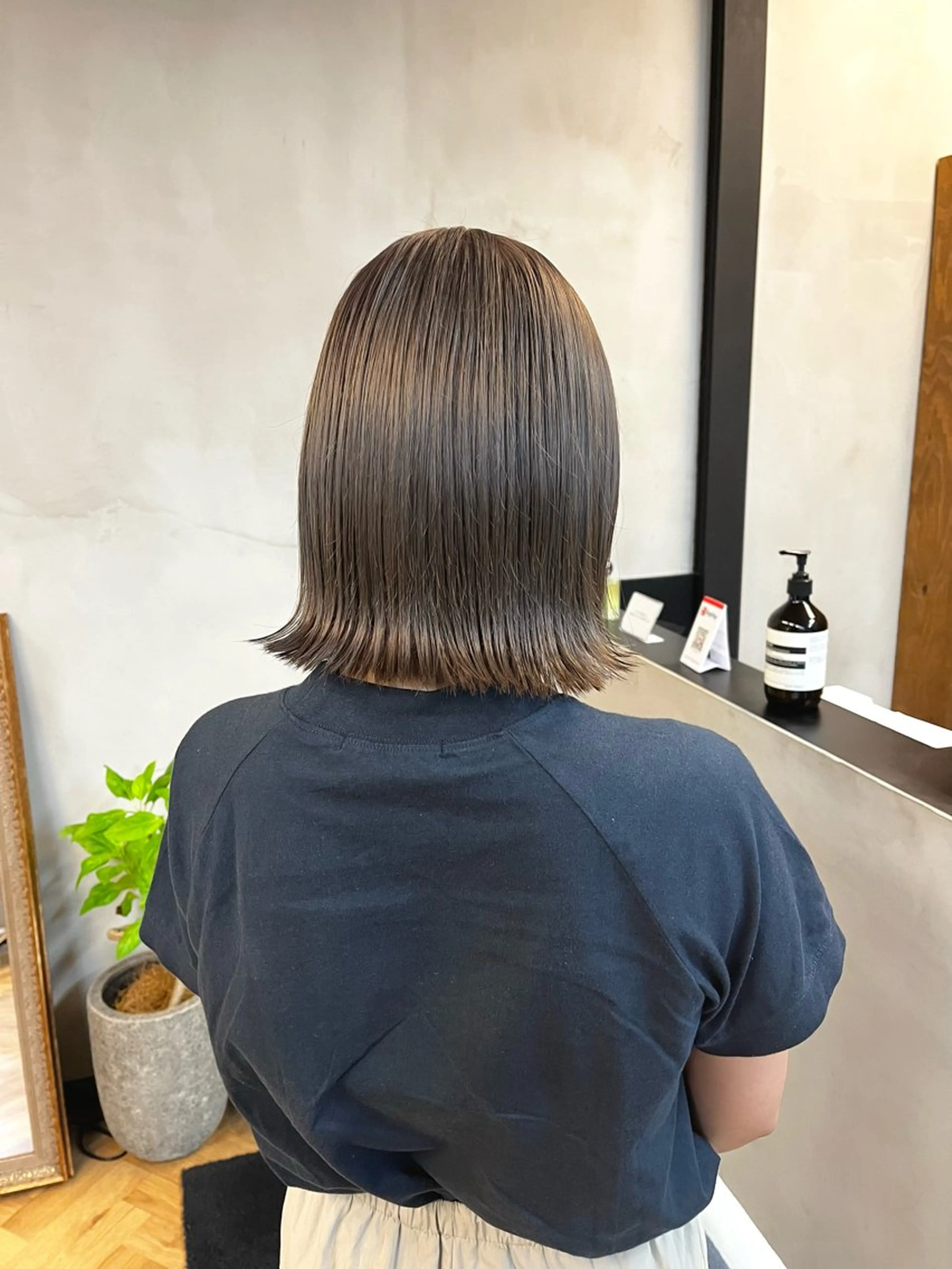 ミディアム カラー ヘアアレンジ ブリーチ esu 心斎橋店所属・ena/ブリーチなし 心斎橋・ベージュ🎀のヘアスタイル