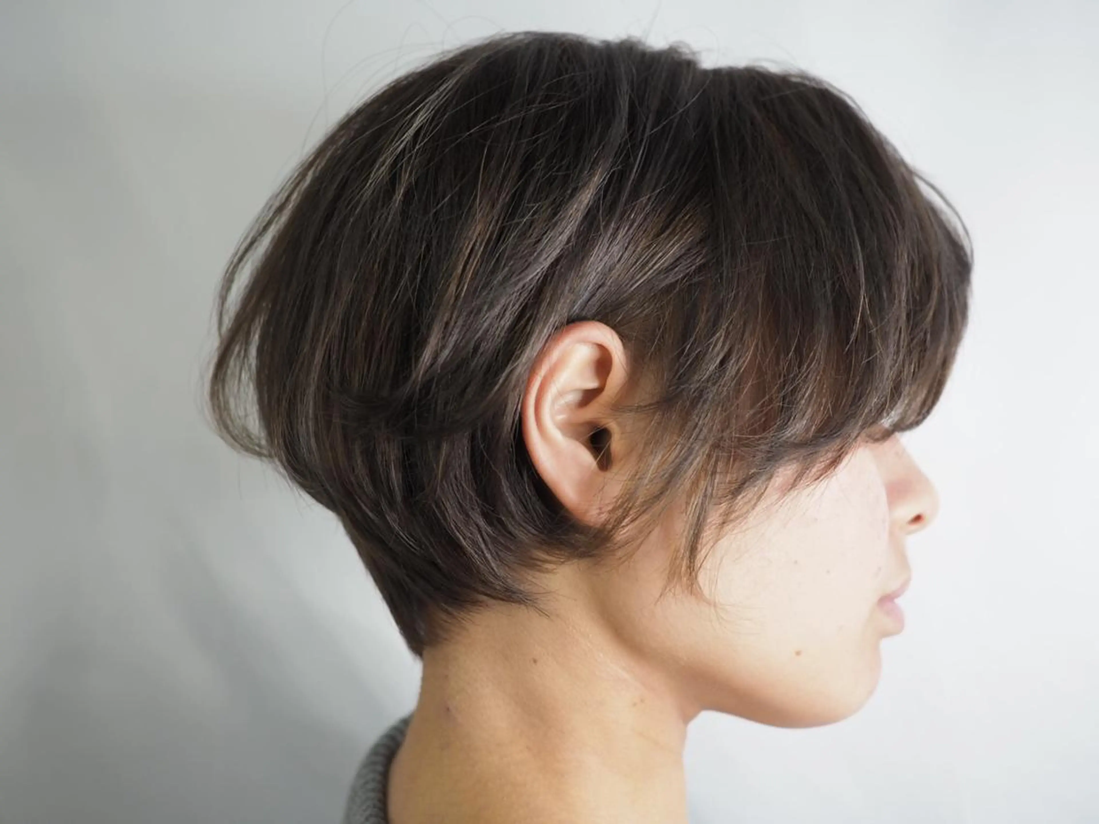 ショート カラー カット ヘアカラー トリートメント 菅村 勇亮のヘアスタイル