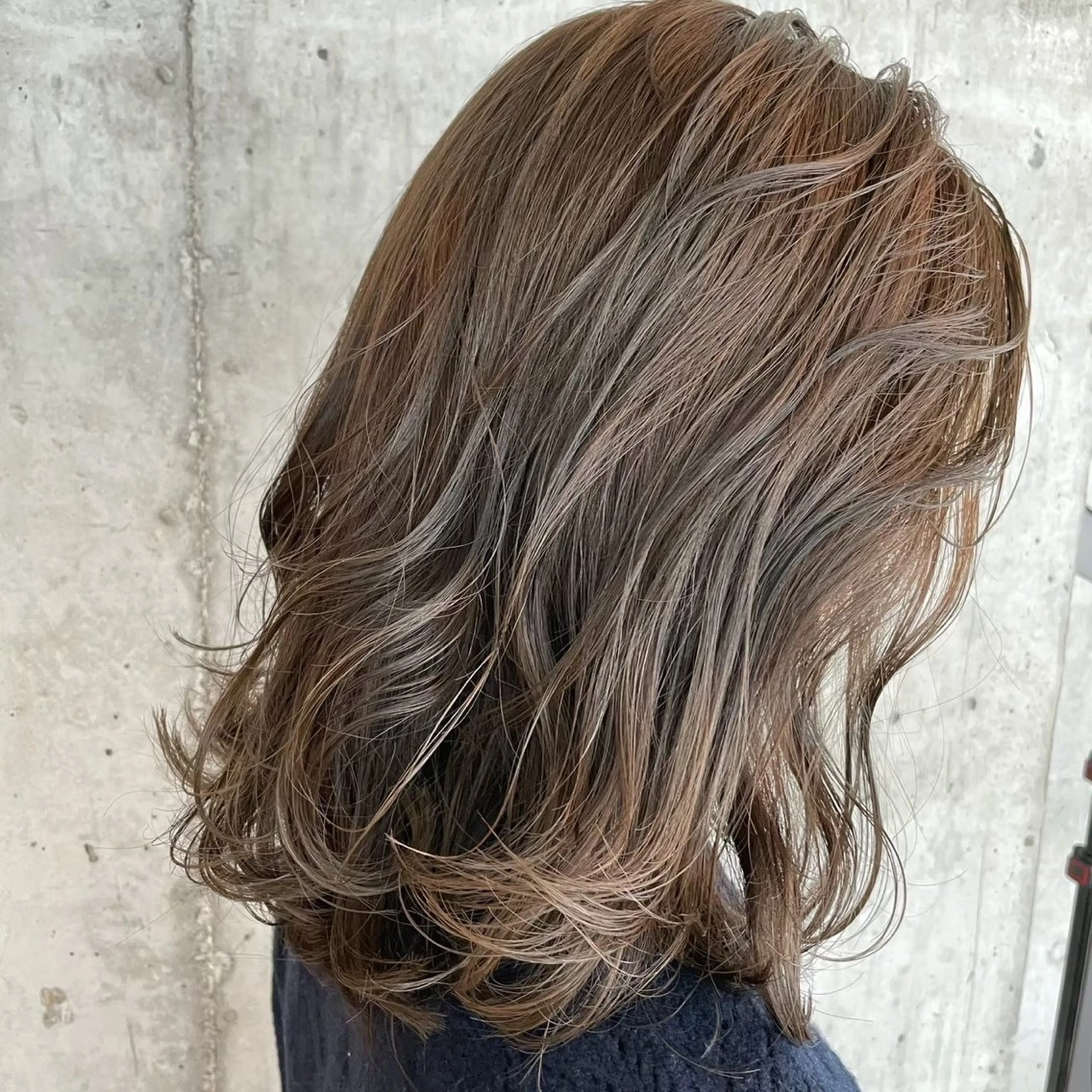 セミロング カラー 🧡カラー特化💜 鈴木凱人🤍のヘアスタイル