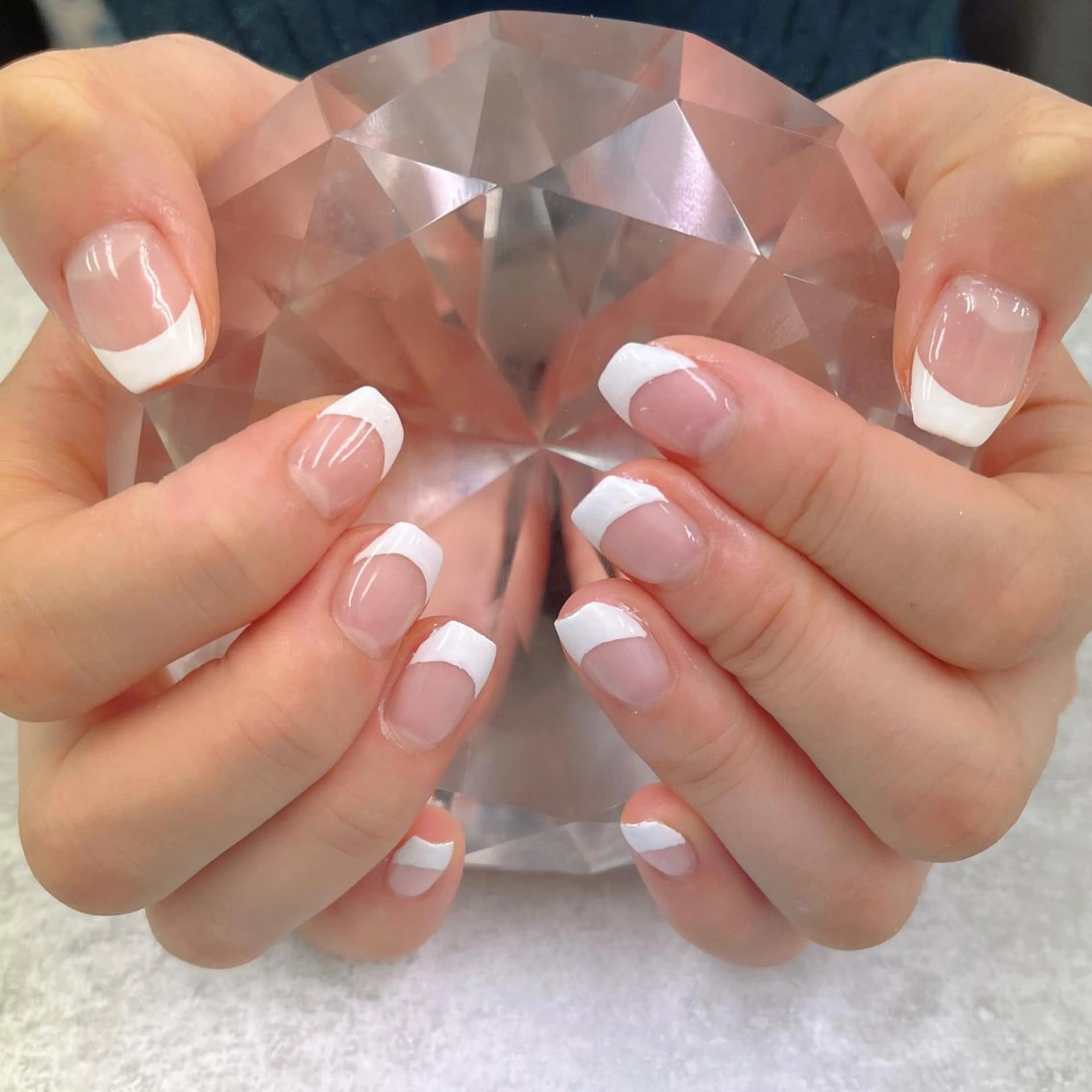 ネイル フレンチネイル ブルーデイジー栄本店所属・BlueDaisy 栄本店のネイルデザイン