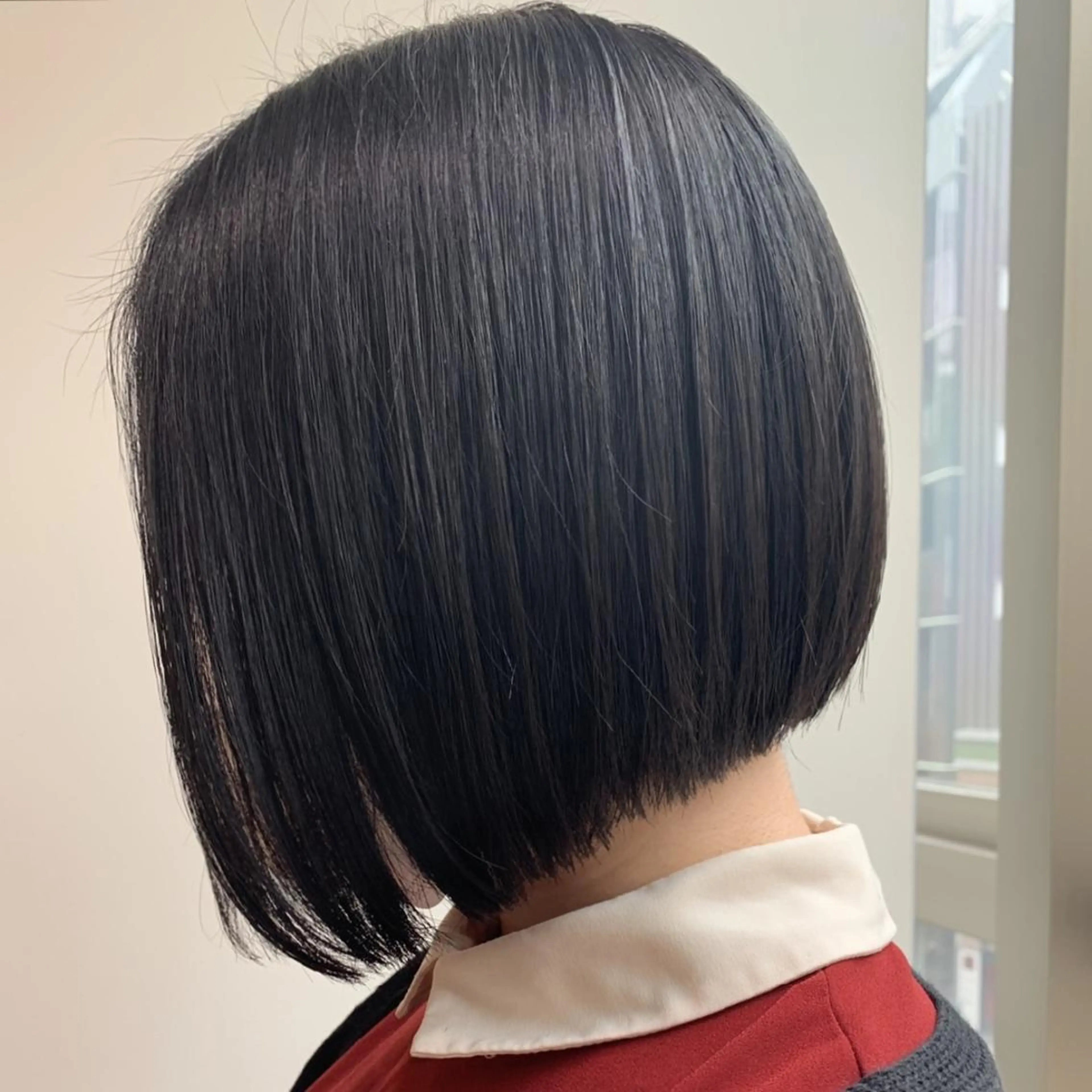 ショート カラー ヘアアレンジ 前下がりボブ ボブ カット トリートメント salowin新宿三丁目店所属・🖤小顔ボブ/ウルフ レイヤー🖤山本諒のヘアスタイル