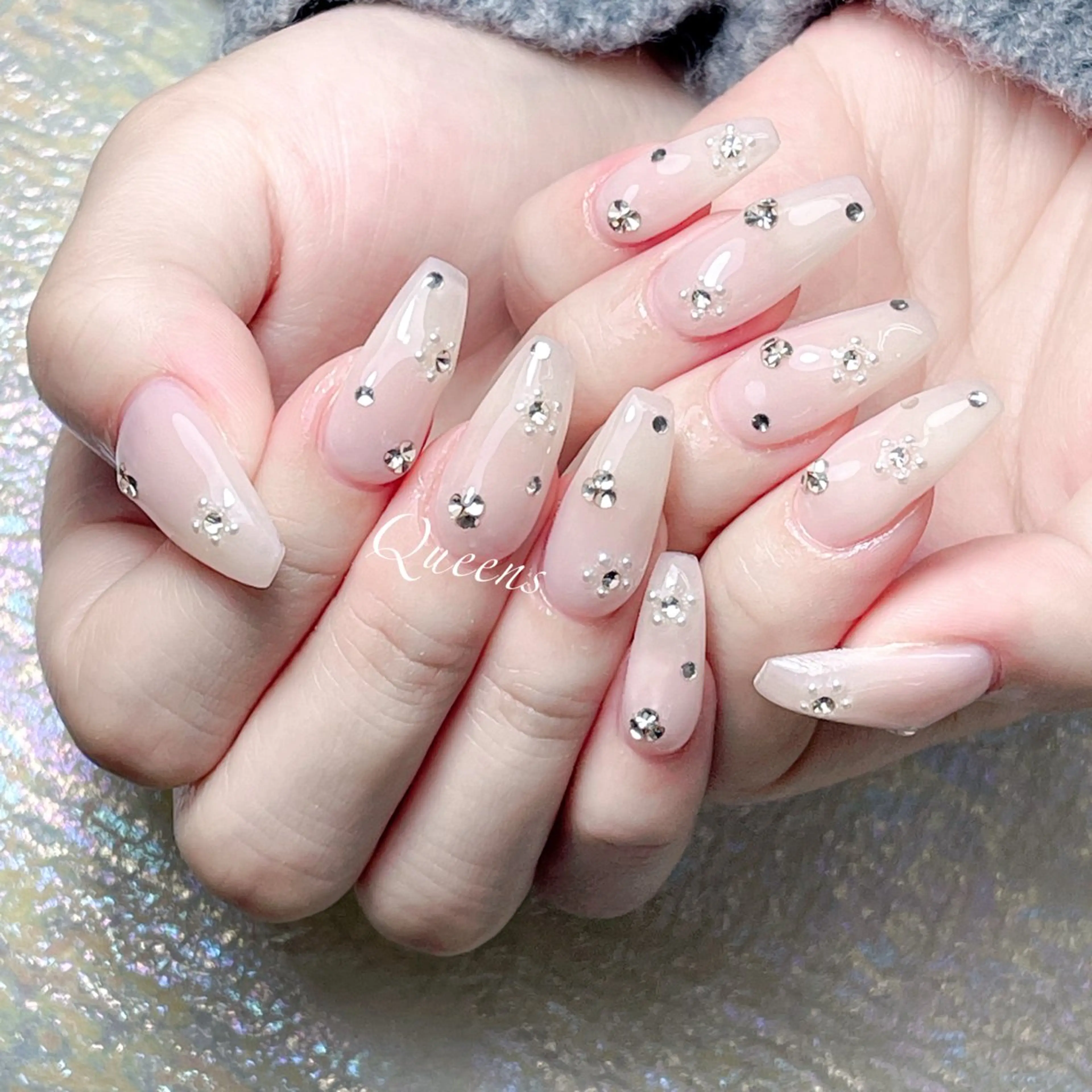 ネイル ハンドネイル Queens 榊 まおのネイルデザイン