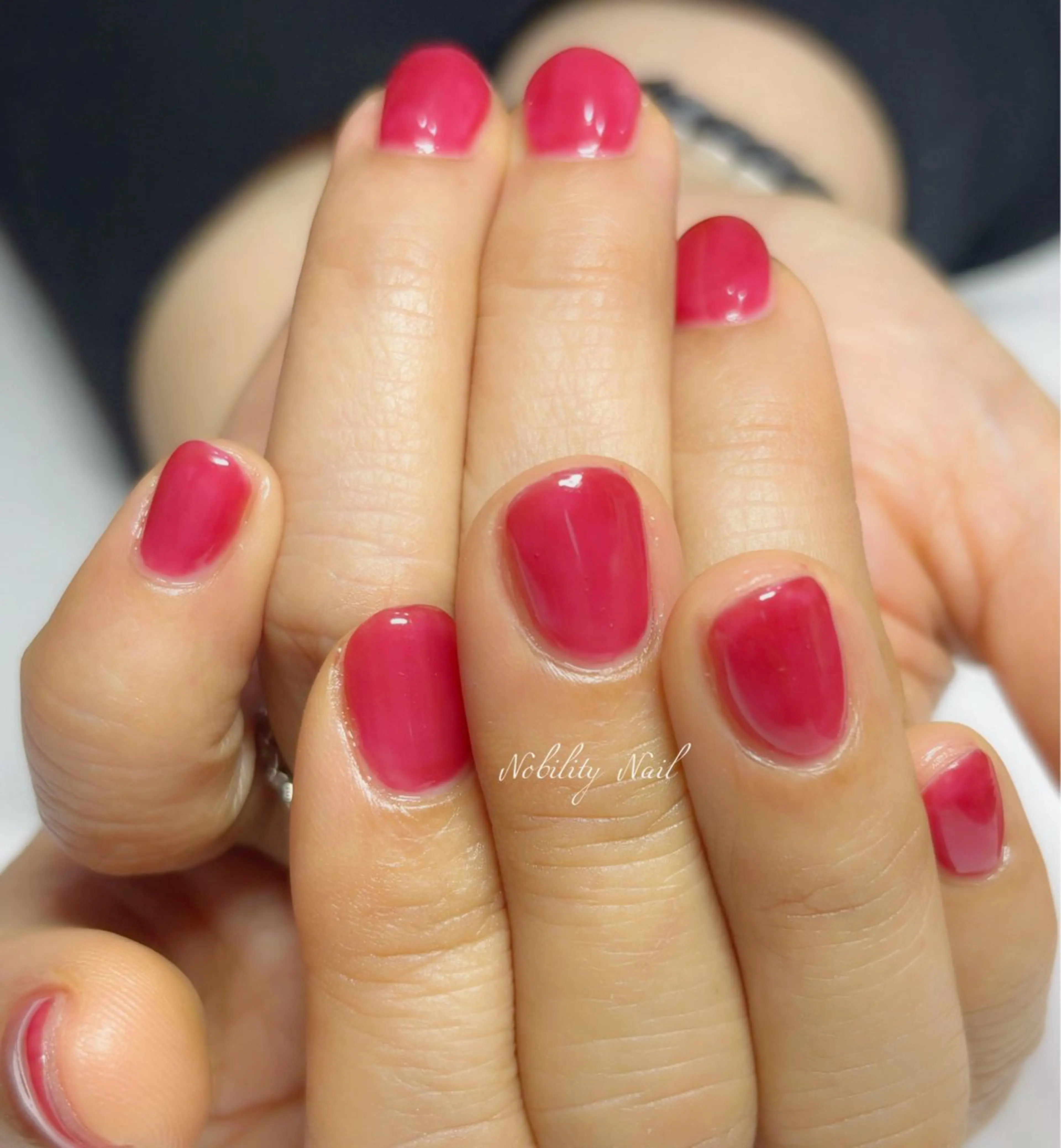 ネイル アートネイル 赤色 シンプルネイル ハンドネイル ネイルサロンNobilityNail所属・風口 麻由子のネイルデザイン