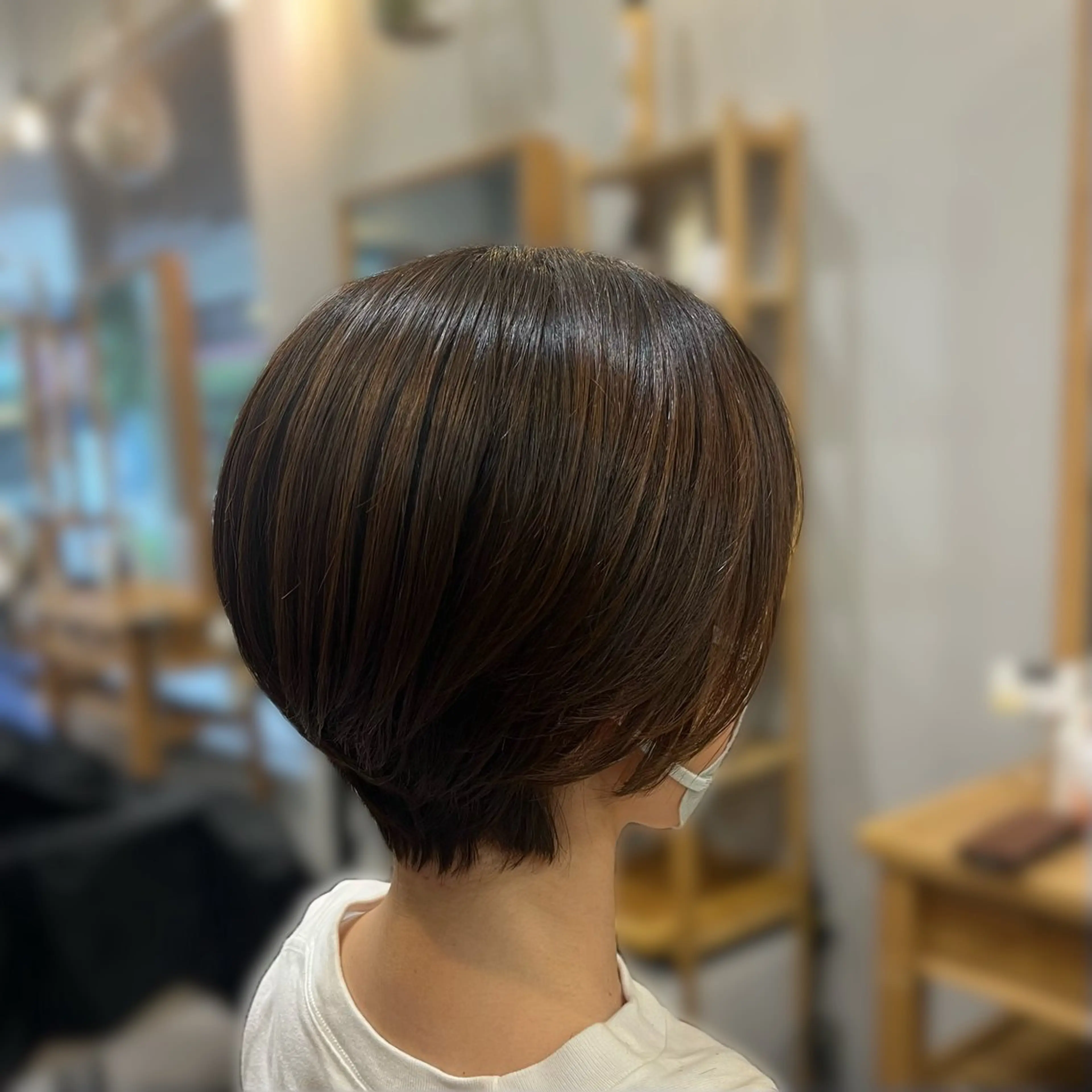 ショート カット 🌸 飯野 舞桜のヘアスタイル