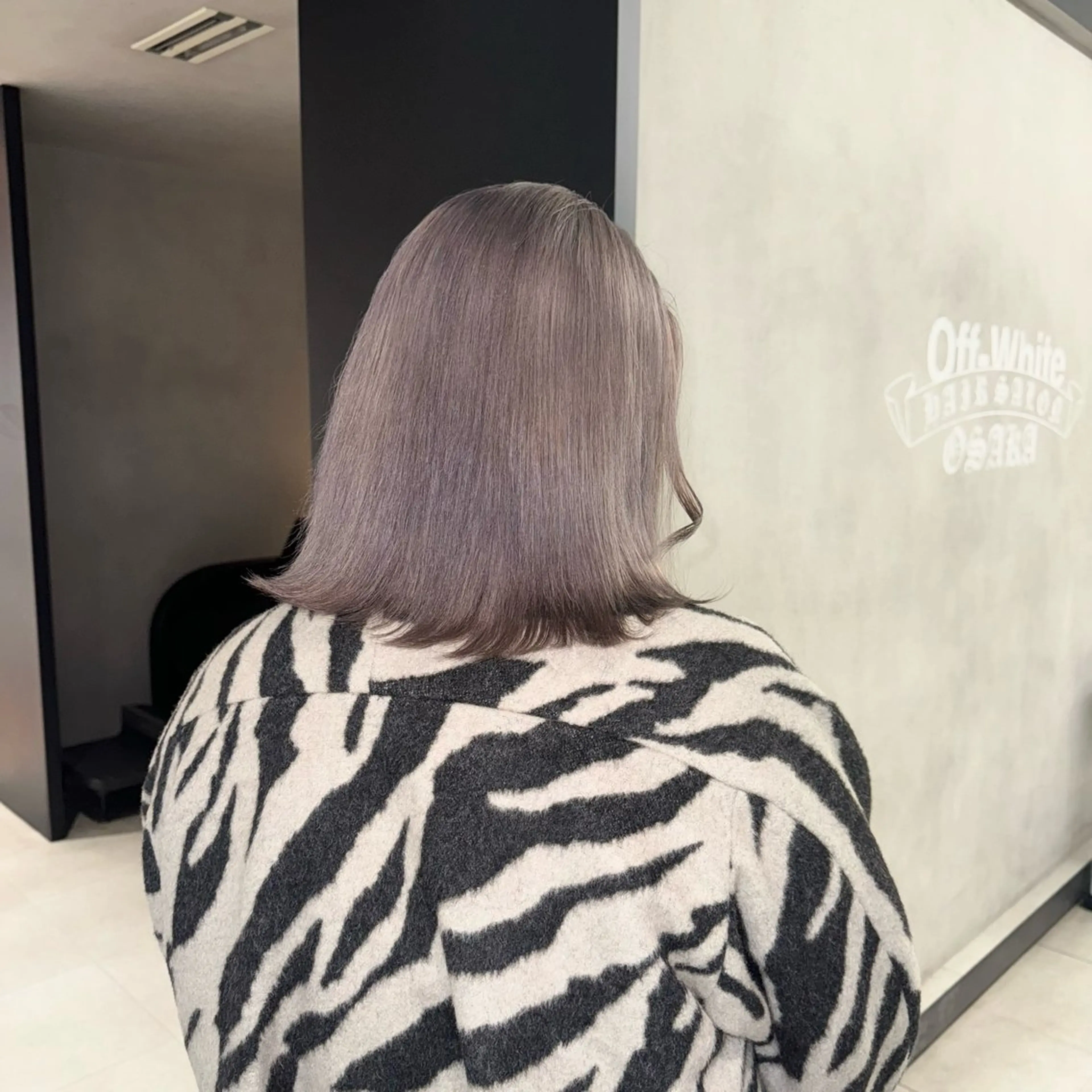 カラー ヘアカラー オフホワイト大阪店（off white）所属・LENA🎀 ハイトーン/エクステのヘアスタイル