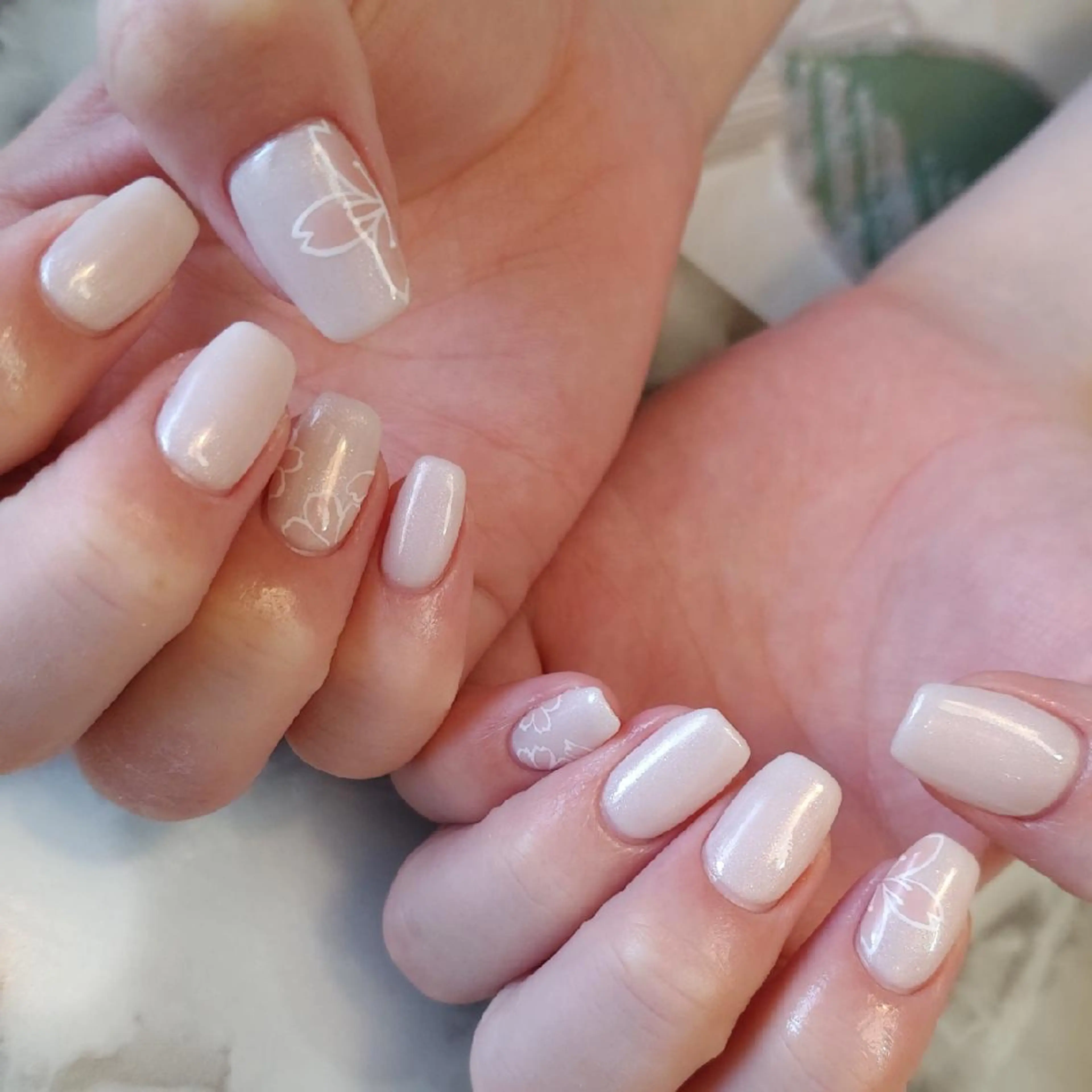 ネイル ジェヌインネイル 河内のネイルデザイン