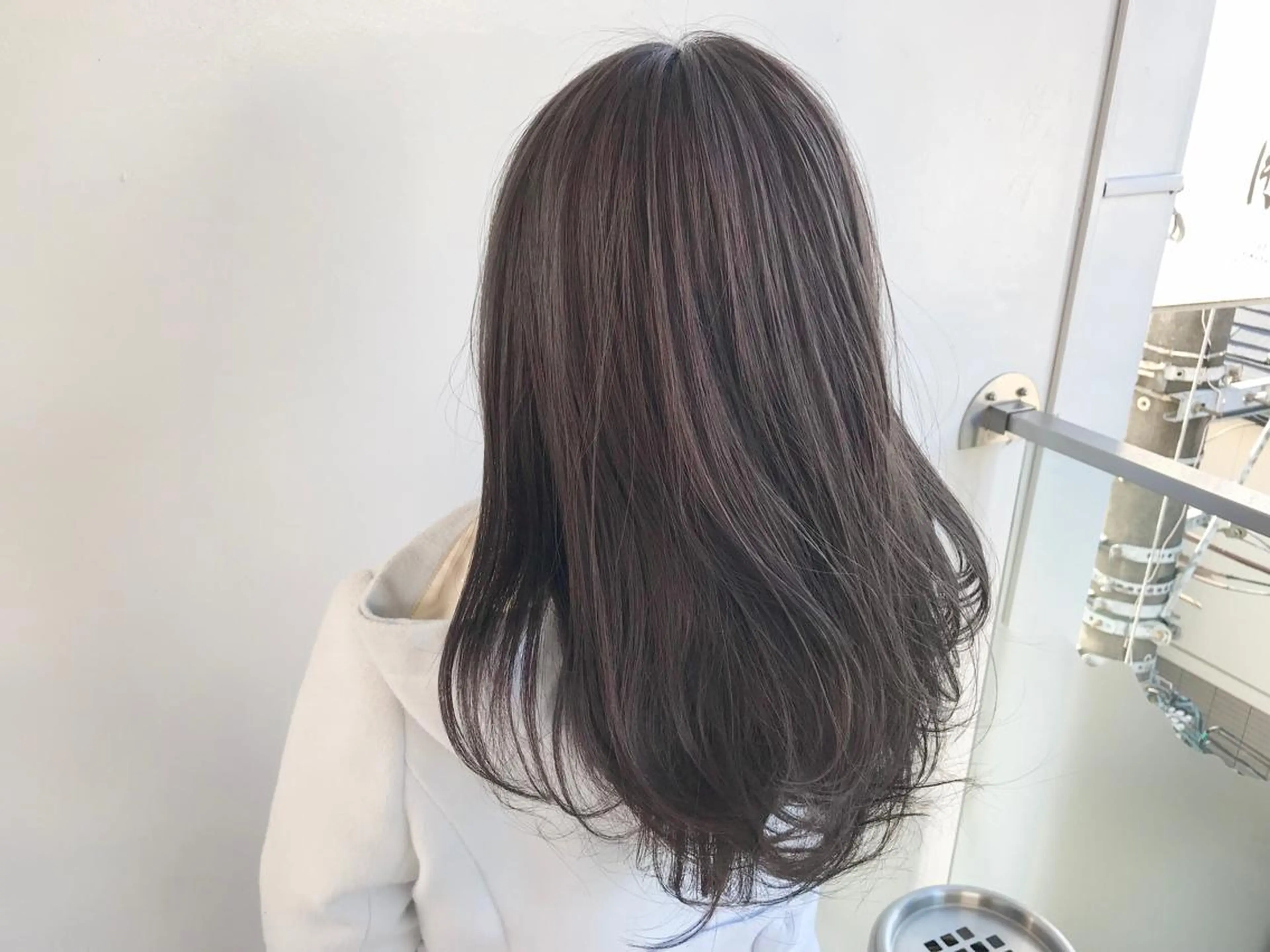 ロング カラー ショート/レイヤー なら石井知希のヘアスタイル