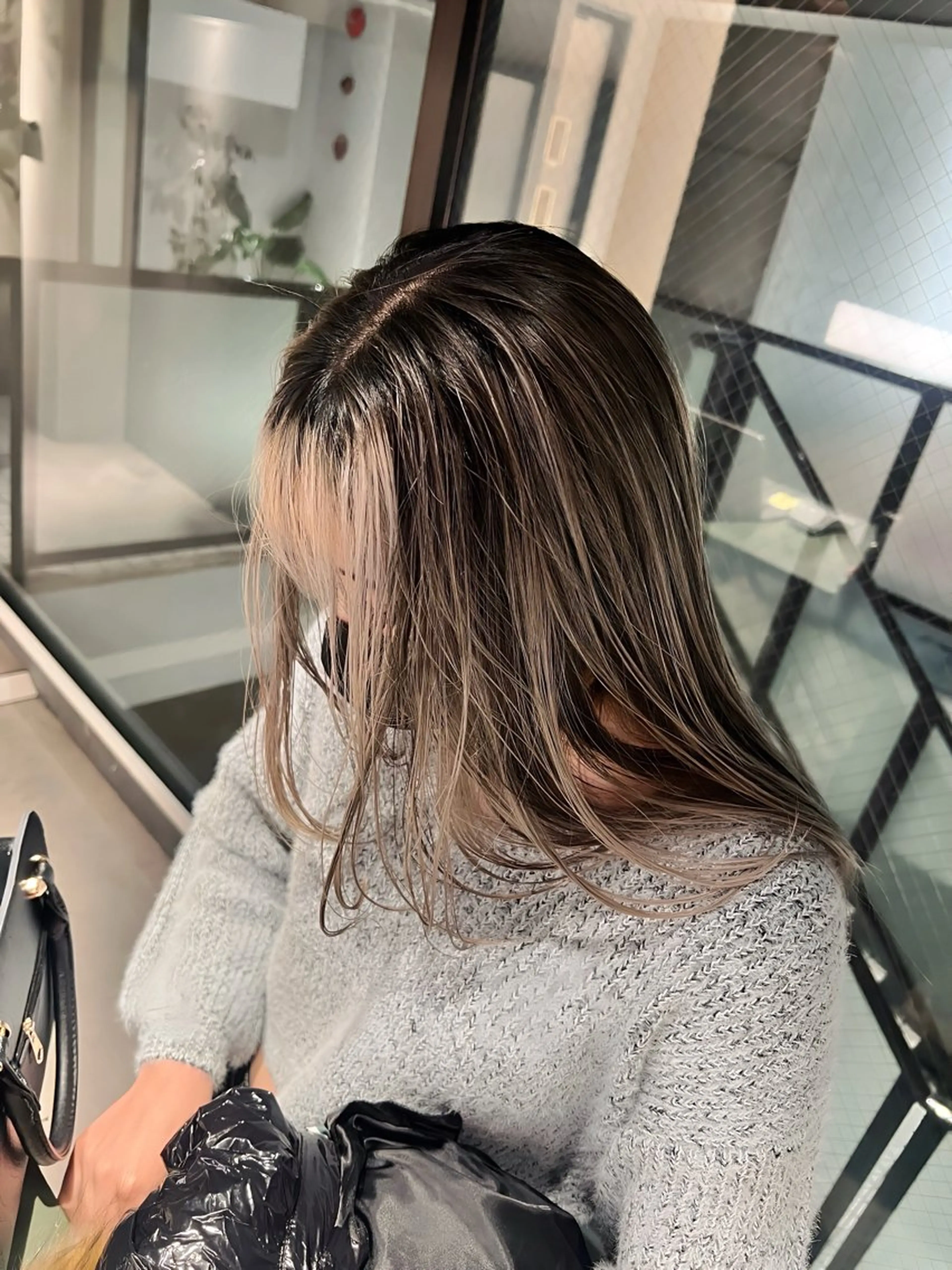 セミロング カラー ヘアカラー トリートメント 今が1番似合う自分に /志音のヘアスタイル