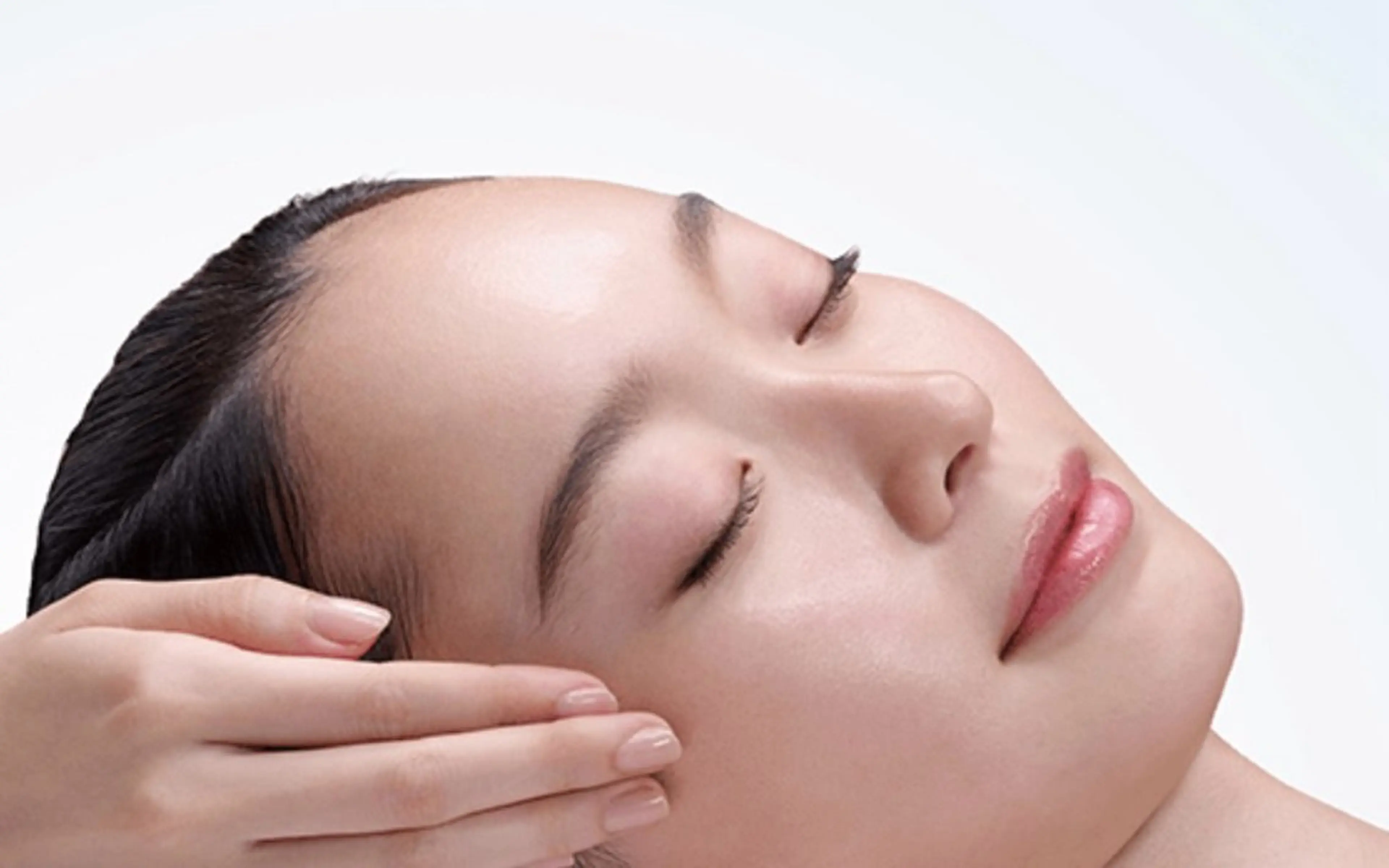 フェイシャルエステ モデル様の写真