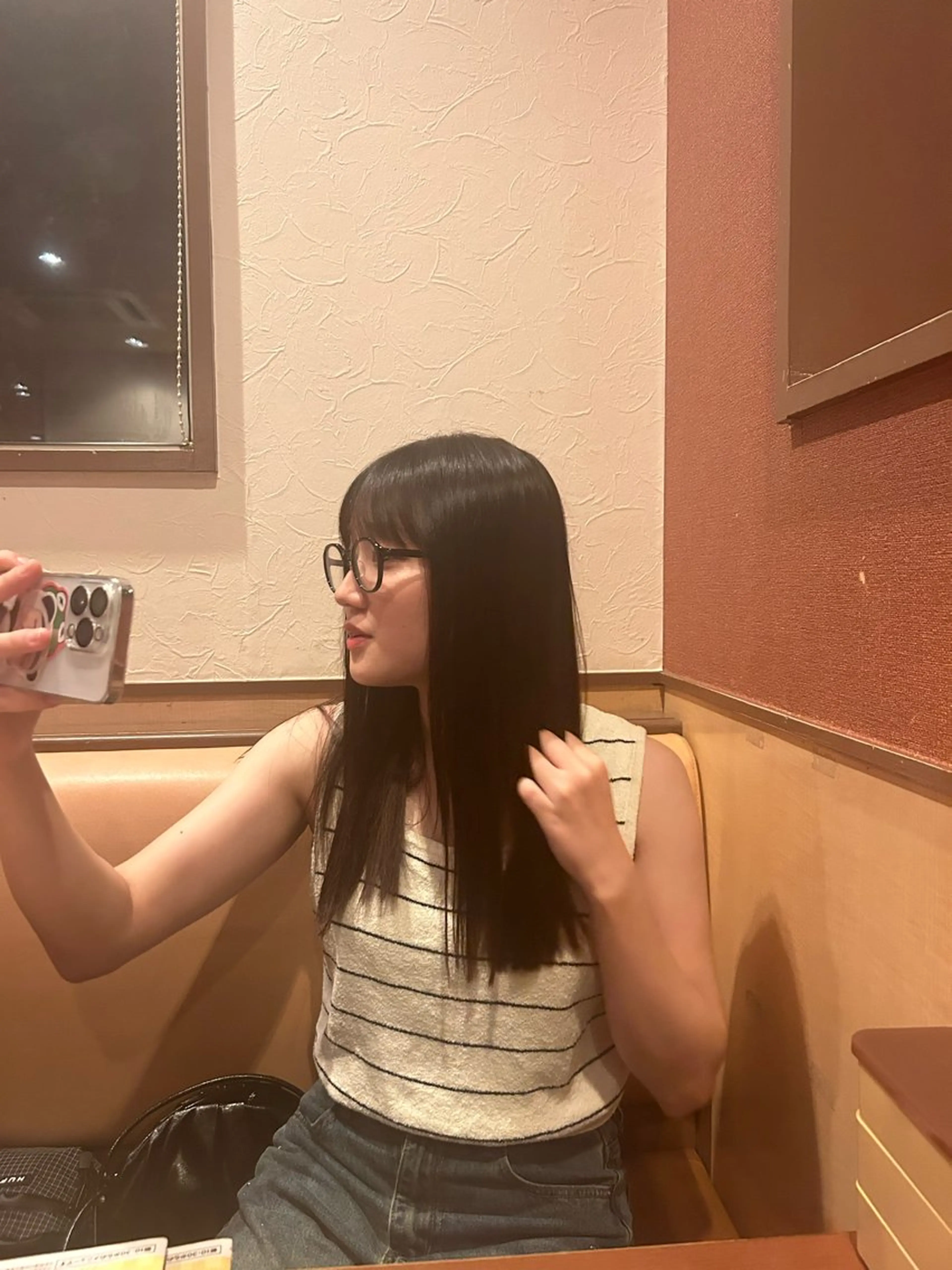 ロング COMEG HEAD 上乃裏所属・宮前 芽衣のヘアスタイル