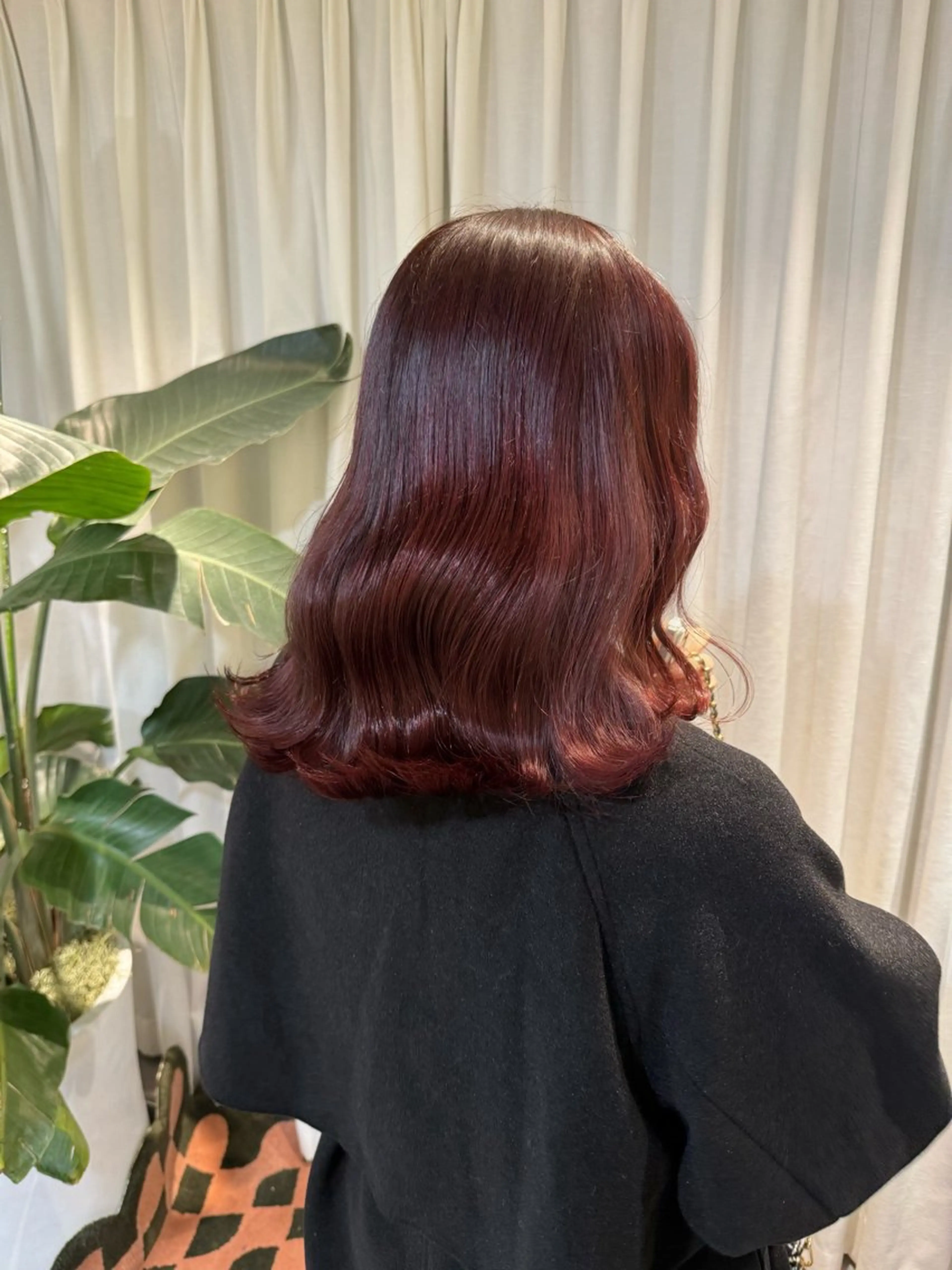 ミディアム カラー レッドカラー ayaka♡ 柔らかカラーのヘアスタイル